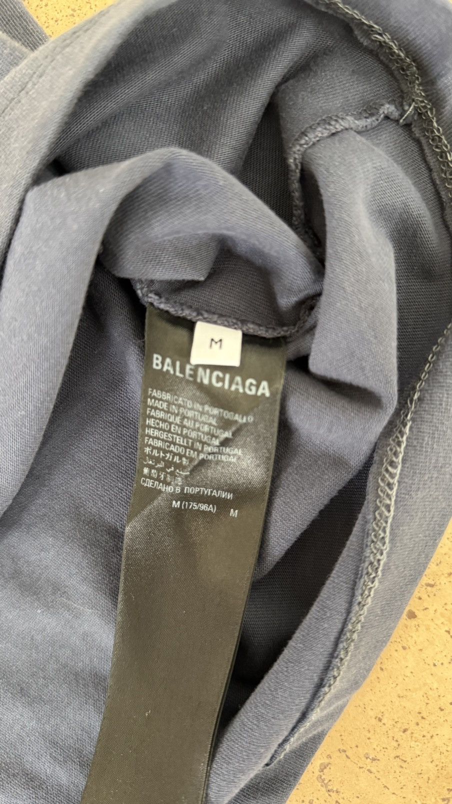 Balenciaga Balenciaga College Crest Tee (Boxy Fit) Size US M / EU 48-50 / 2 - 4 Thumbnail