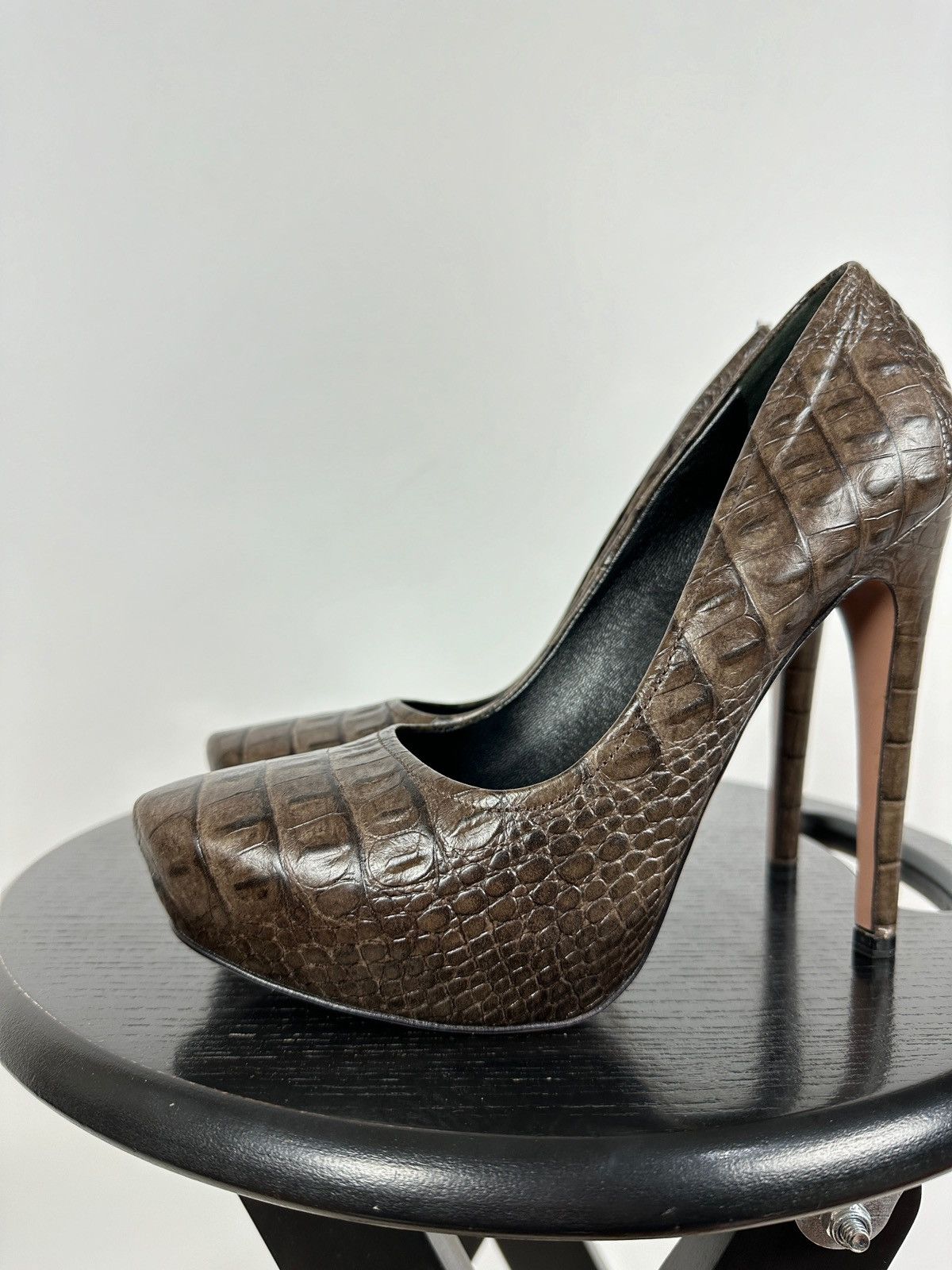 Prada Prada Crocodile Brown Leather Heels Pumps Size US 8.5 / IT 38.5 - 12 Thumbnail