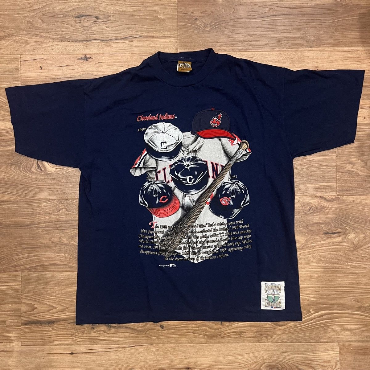 Nutmeg Vintage Cleveland Indians Nutmeg Navy Blue XL T Shirt Size US XL / EU 56 / 4 - 2 Thumbnail