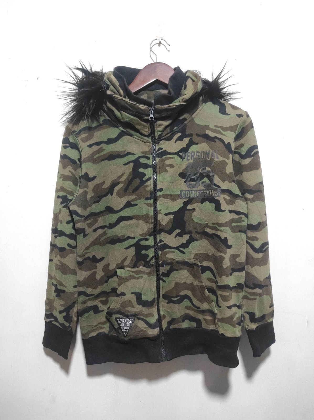 Japanese Brand Flag Stone camo Bono zip fur hoodie LGB style Size US XS / EU 42 / 0 - 13 Thumbnail