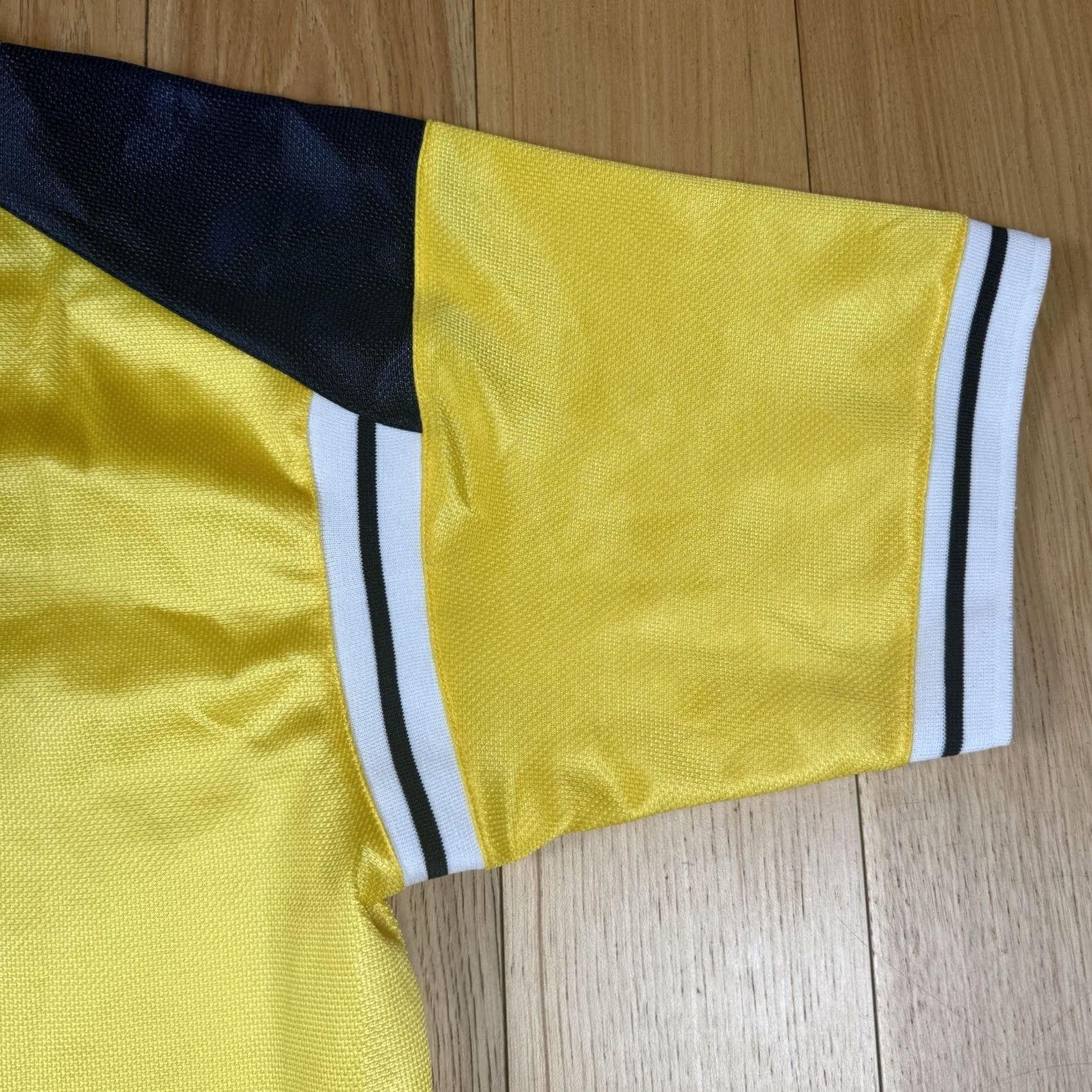 Fubu VINTAGE FUBU Baseball Jersey Shirt Mens XL Yellow Blue Button Sports 05 Y2K Size US XL / EU 56 / 4 - 7 Thumbnail