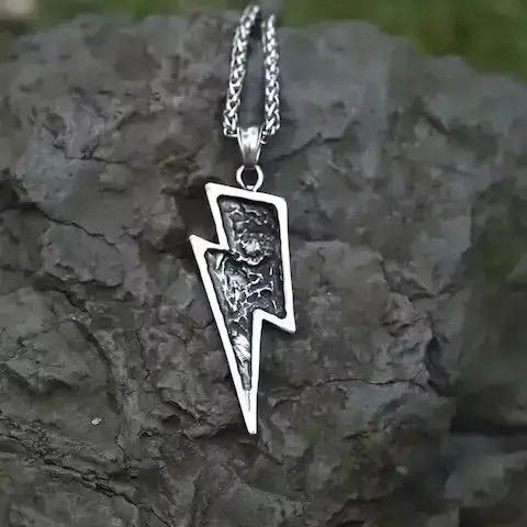 Other Gothic Skull Pendant Necklaces Size ONE SIZE - 3 Thumbnail