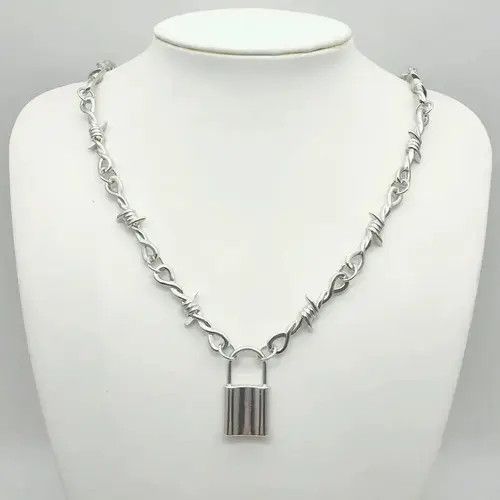 Japanese Brand Kuriyama x Mia Punk Lock Barbed Wire Necklace Size ONE SIZE - 3 Thumbnail