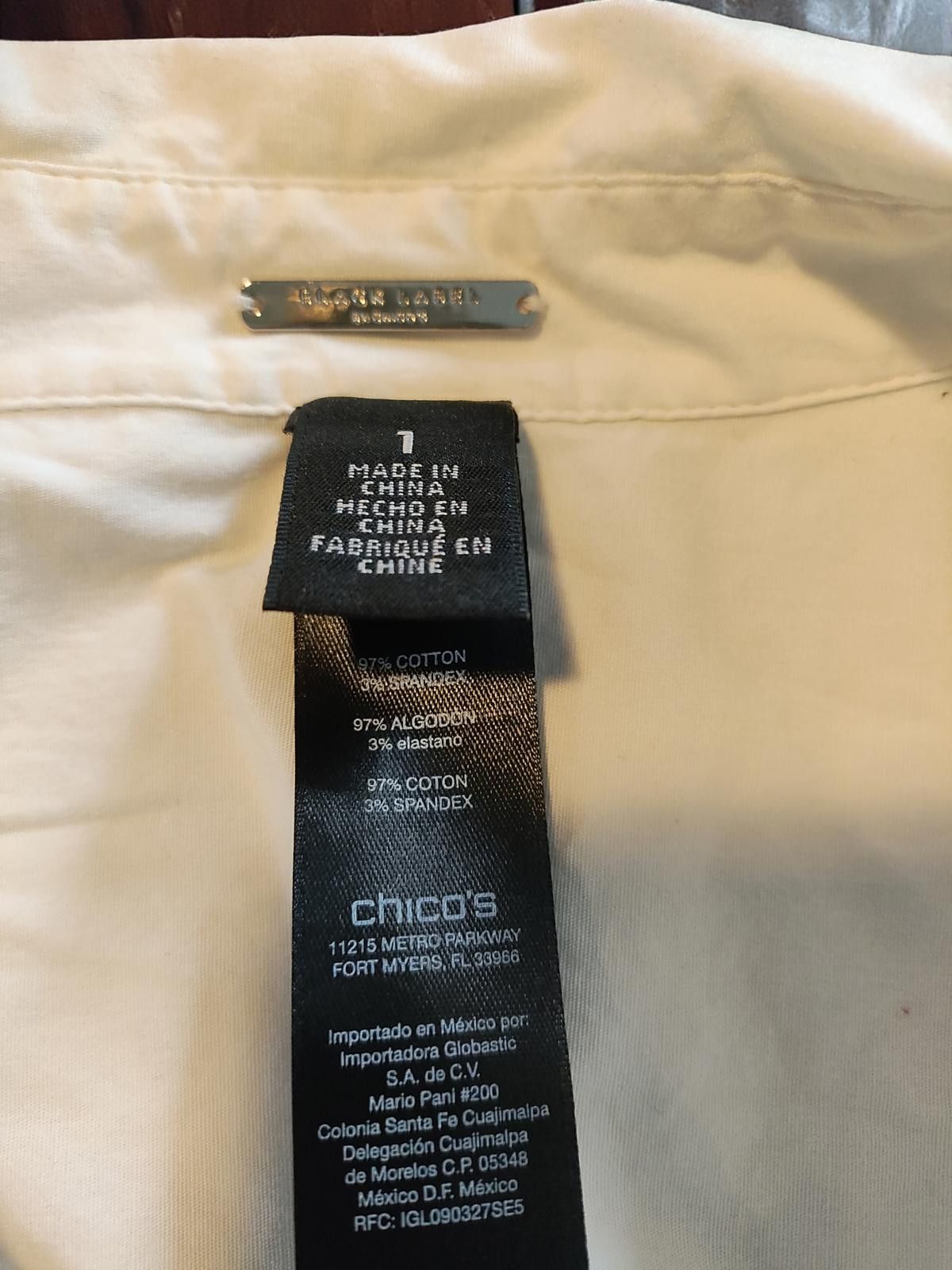 Other Black Label by Chico's White Long Sleeve Button-Up Blouse, 1 Size M / US 6-8 / IT 42-44 - 7 Thumbnail