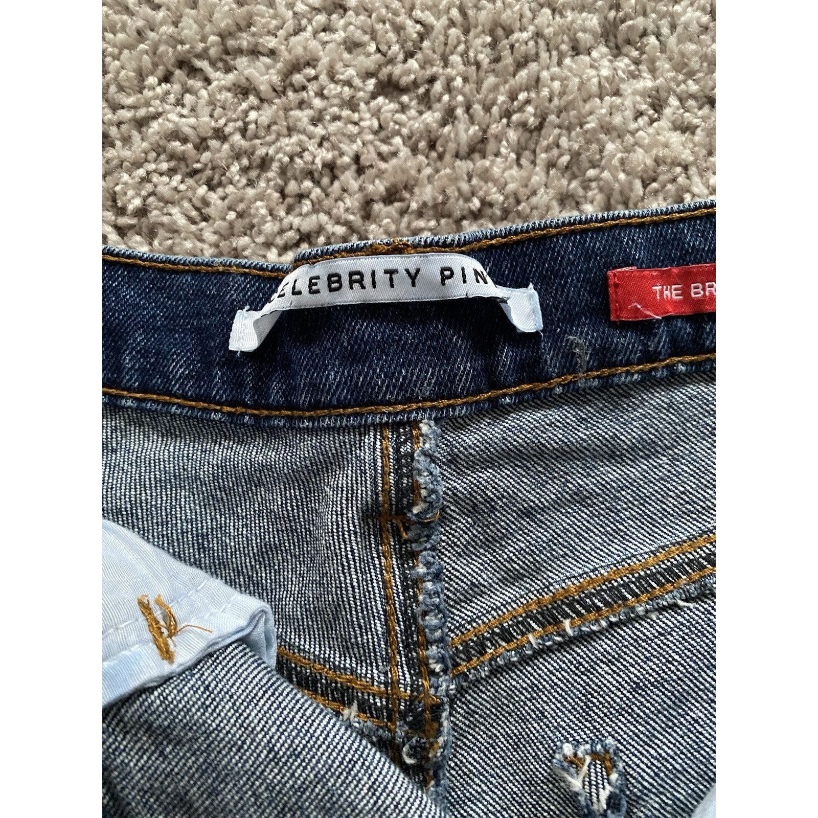 Victoria's Secret Hi-Rise Shorts-Celebrity Pink, The Brat sz5/7 Size 28" / US 6 / IT 42 - 3 Thumbnail