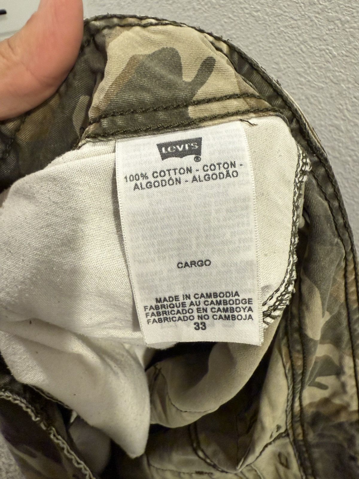 Levi's Levi’s Camo Cargo Shorts Size US 33 - 3 Thumbnail
