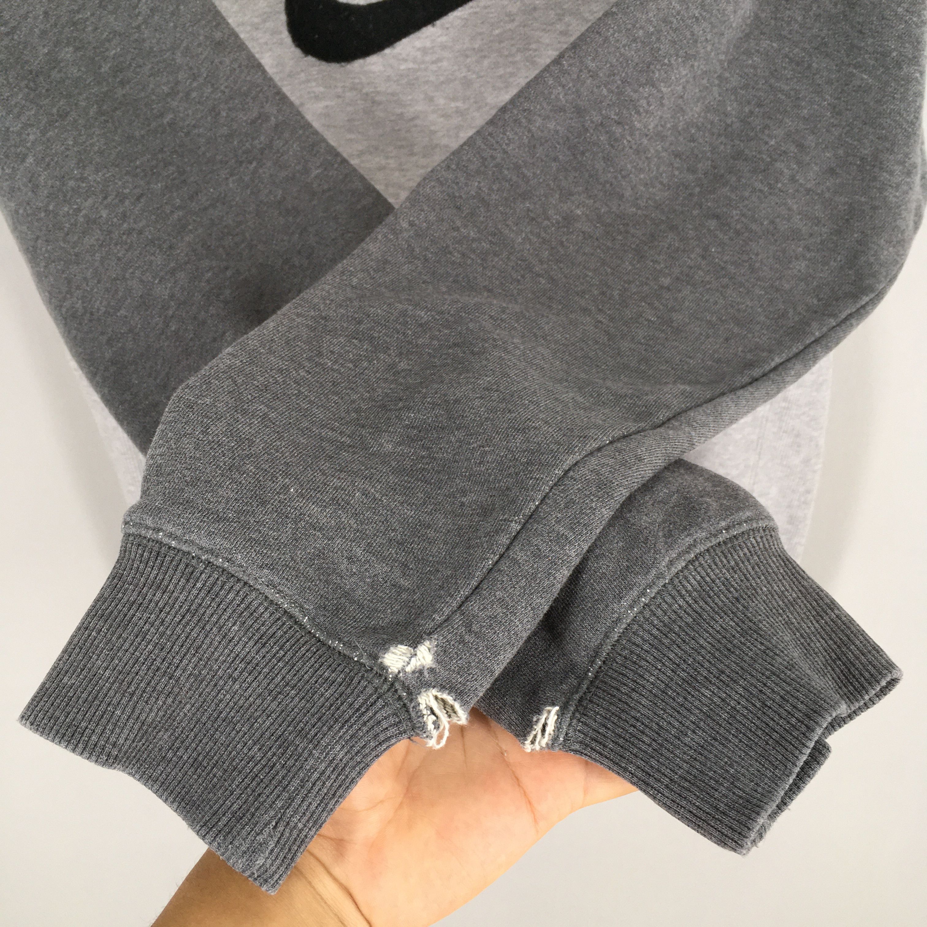 Nike × Sports Specialties Vintage Nike Swoosh Gray Sweatshirt Medium Size US M / EU 48-50 / 2 - 6 Thumbnail