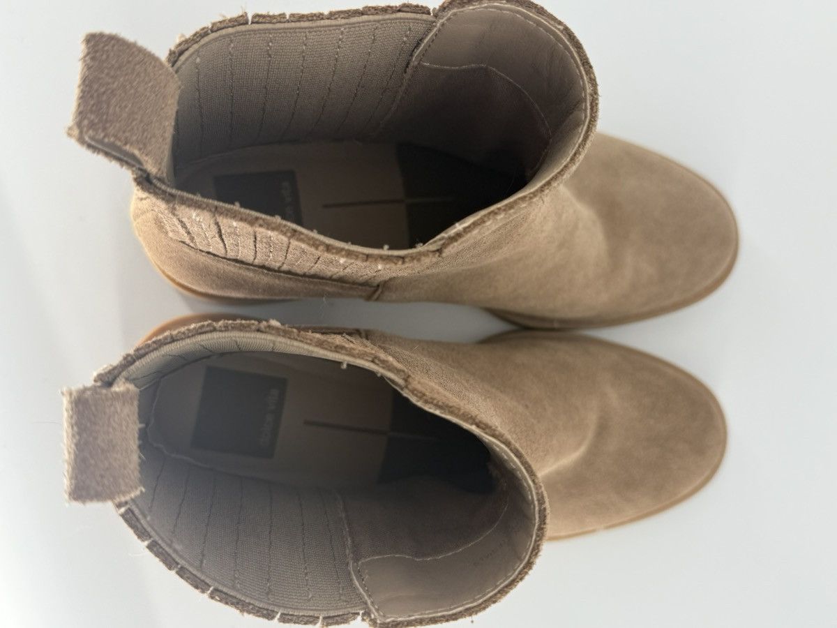 Dolce Vita Dolce Vita Farlin Chelsea Ankle Boots Brown Suede Size 6 M Size US 6 / IT 36 - 6 Thumbnail