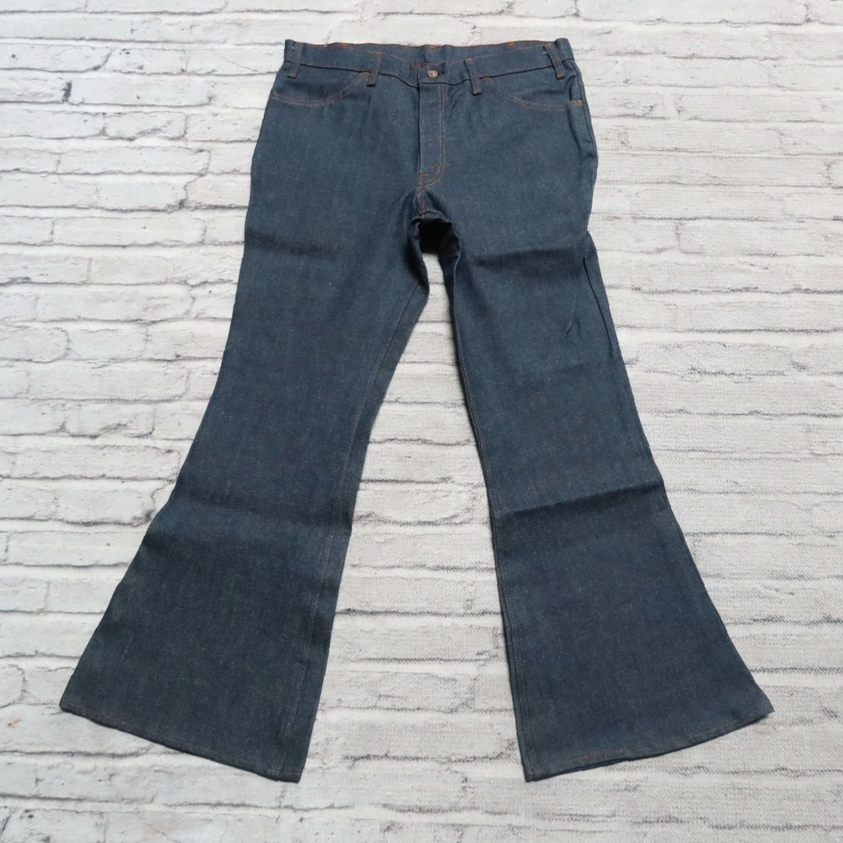 Levi's VINTAGE Levi's 684 Jeans Denim 38 Adult Men Big Bell Bottoms USA Orange Tab 70s Raw 14" leg opening 33" inseam Size US 38 / EU 54 - 4 Thumbnail
