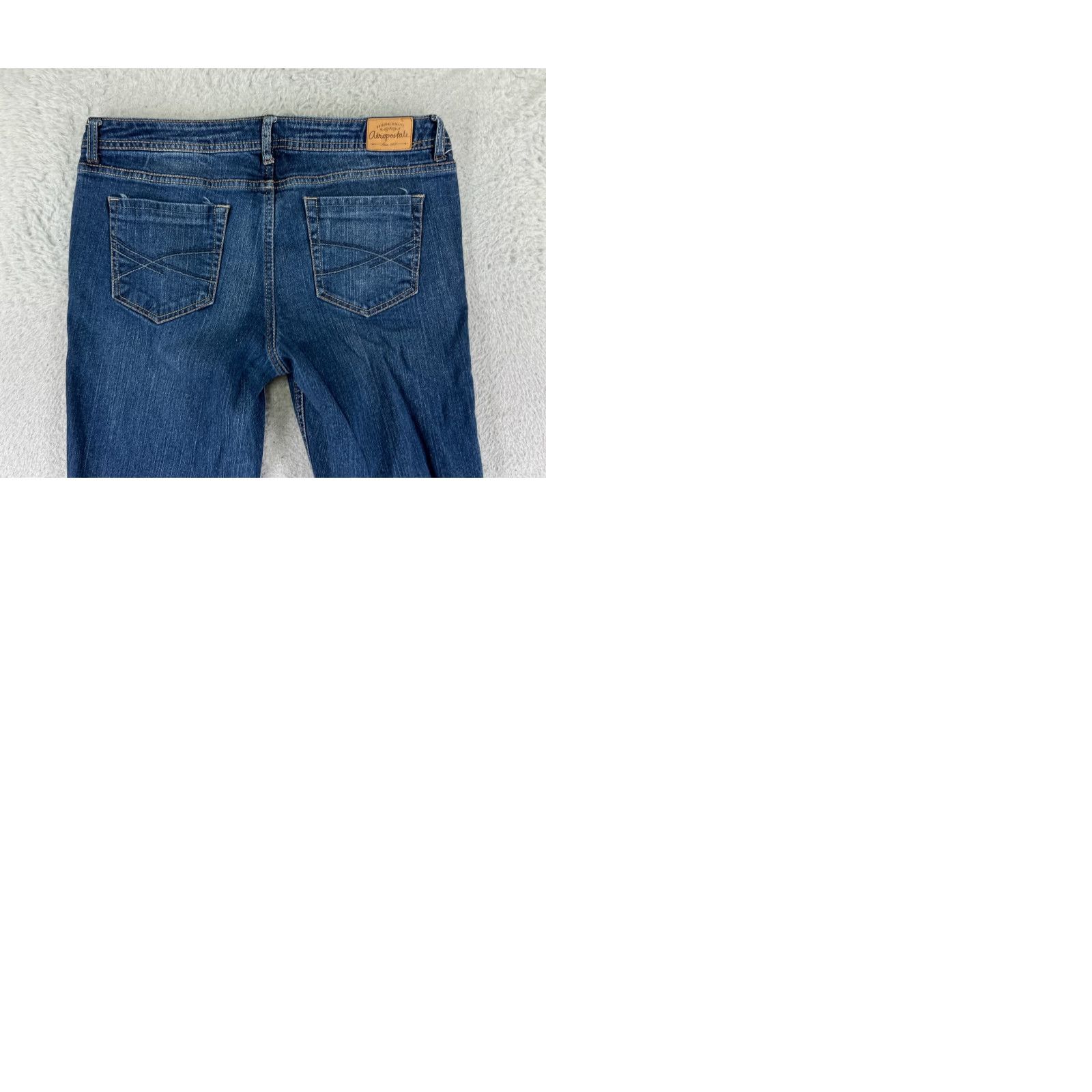 Vintage Aéropostale Jeans Womens 9 Long Blue Denim Hailey Flare Low Rise 30x32 Slim Stretch Distressed 5-Pocket Design Size 30" / US 8 / IT 44 - 10 Thumbnail