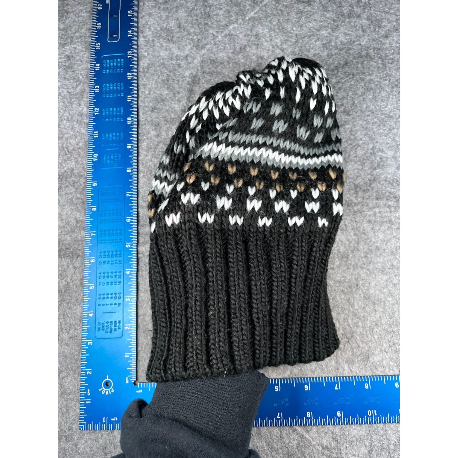 Vintage Target Beanie Toque Knit 100% Acrylic One Size Black White Beige Knit Beanie Hats Adults Mens Womens Outdoor Ski Size ONE SIZE - 6 Thumbnail