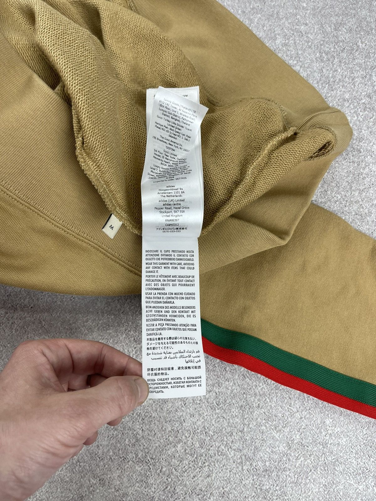 Adidas × Gucci Gucci x Adidas Cotton Sersey Sweatshirt Beige Size M Size US M / EU 48-50 / 2 - 12 Thumbnail