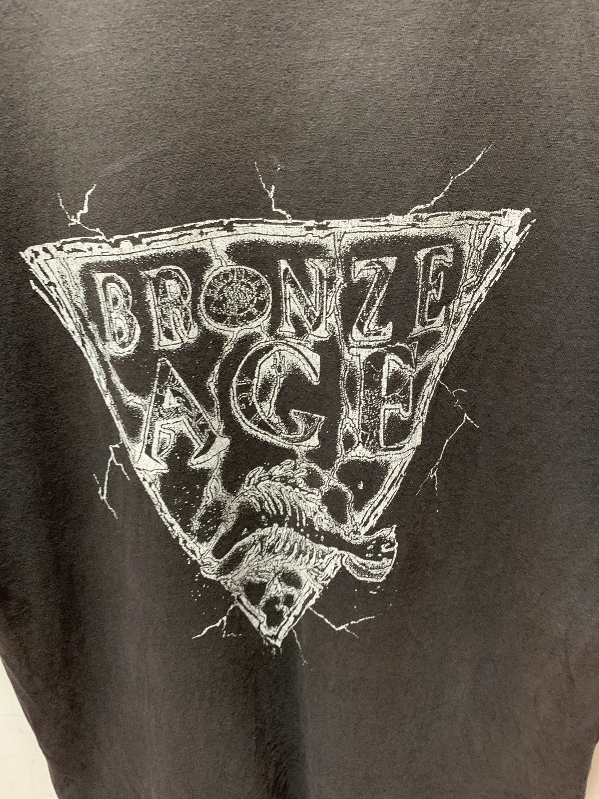 Hook-Ups Vintage Distressed Faded Bronze Age Skateboard Usa T-Shirt Size US M / EU 48-50 / 2 - 9 Thumbnail