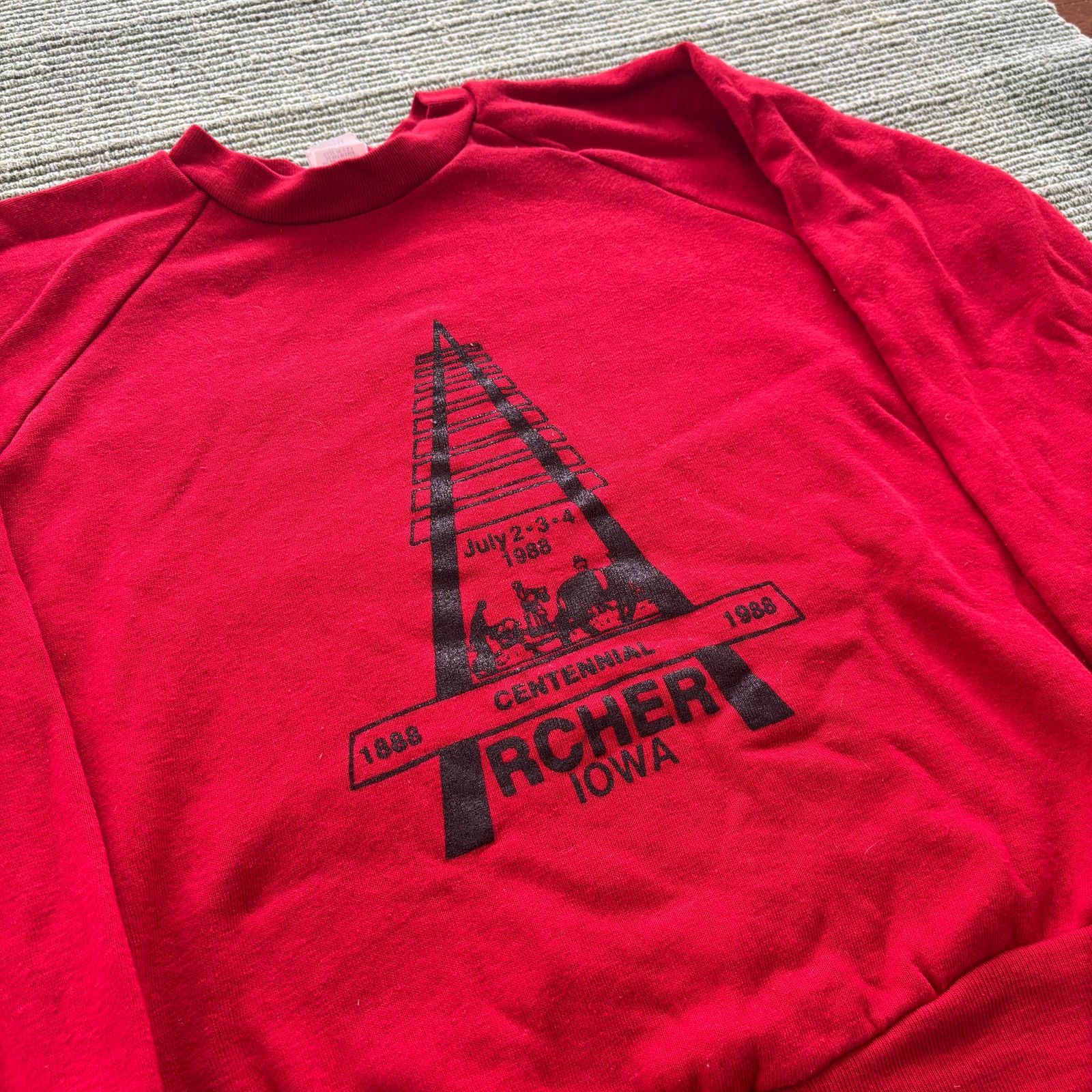 Vintage Vintage 1988 Archer Iowa Centennial Red Sweatshirt Kids Sz S Size US S / EU 44-46 / 1 - 4 Thumbnail