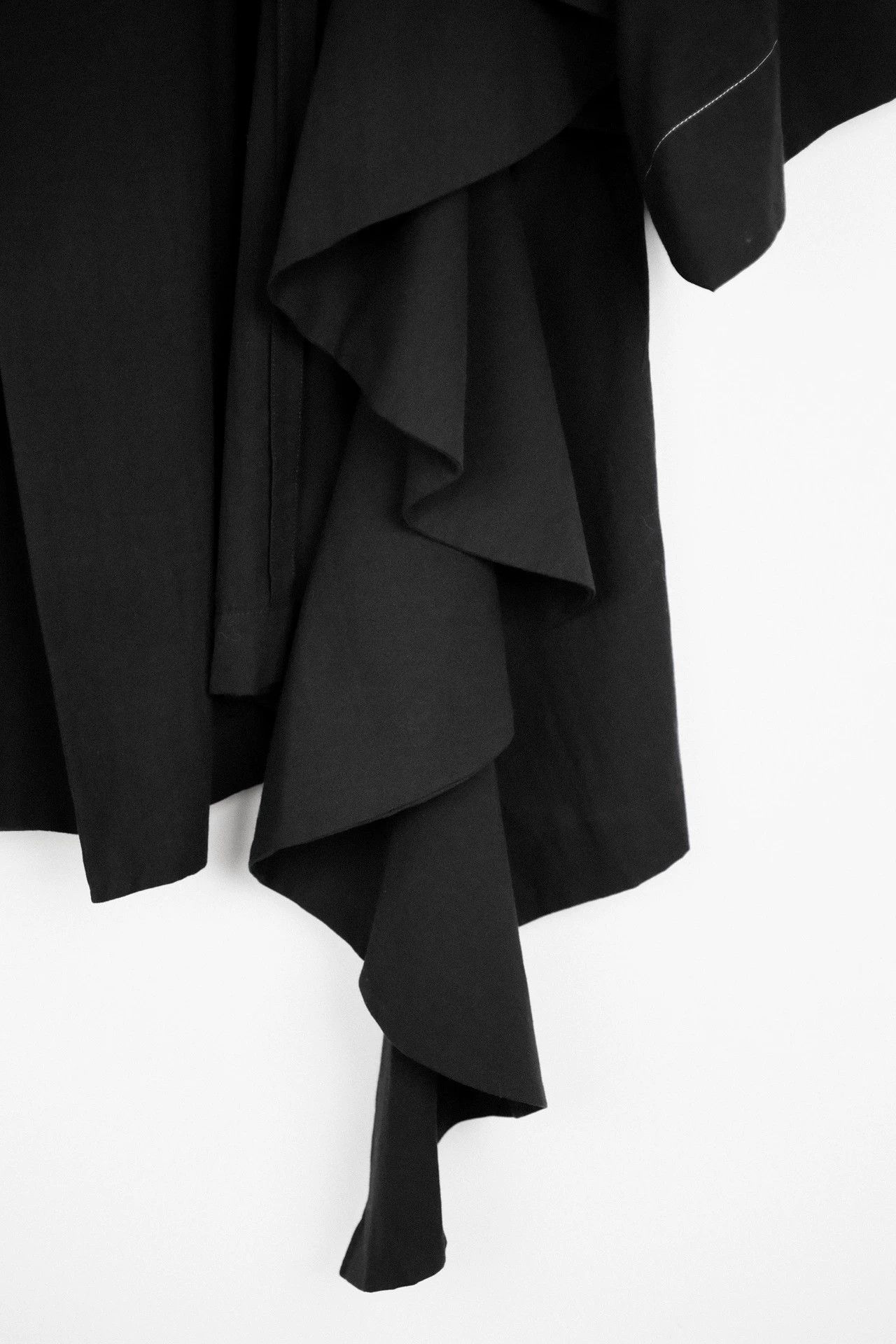 Yohji Yamamoto Yohji Yamamoto Women's 24SS Pleated Kimono Robe Runway Size S / US 4 / IT 40 - 7 Thumbnail