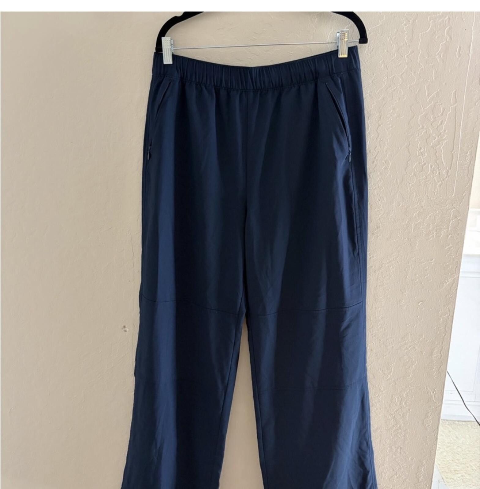 Old Navy Old Navy Navy Blue Track Pants Size M / US 6-8 / IT 42-44 - 1 Thumbnail