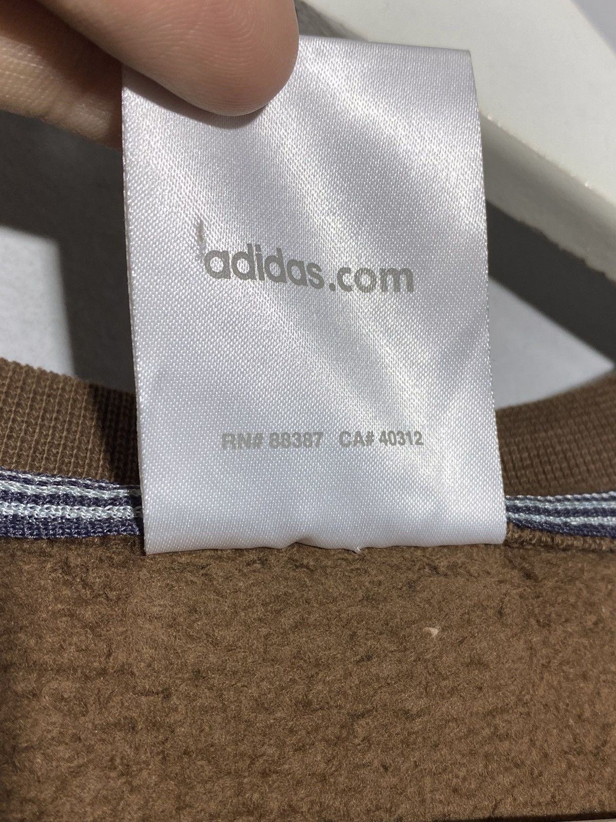 Adidas 🔥 ADIDAS Y2K BROWN 3-STRIPES CREW SWEAT RETRO SPORT VIBE Size US L / EU 52-54 / 3 - 14 Thumbnail