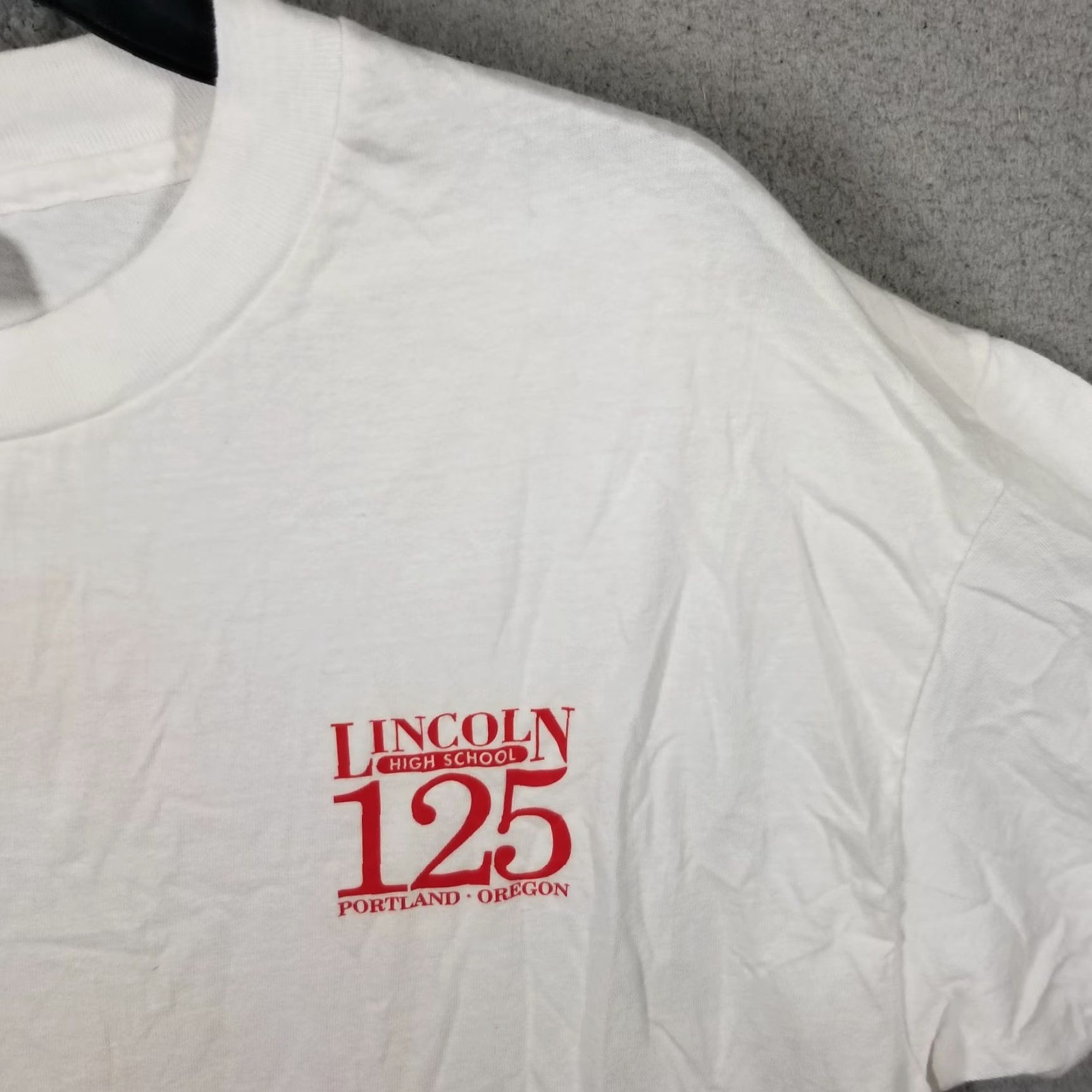 Jerzees Vintage 1990s Lincoln High School T-Shirt Men XL Red Cotton Logo 90s School Birds Eagles Size US XL / EU 56 / 4 - 4 Thumbnail