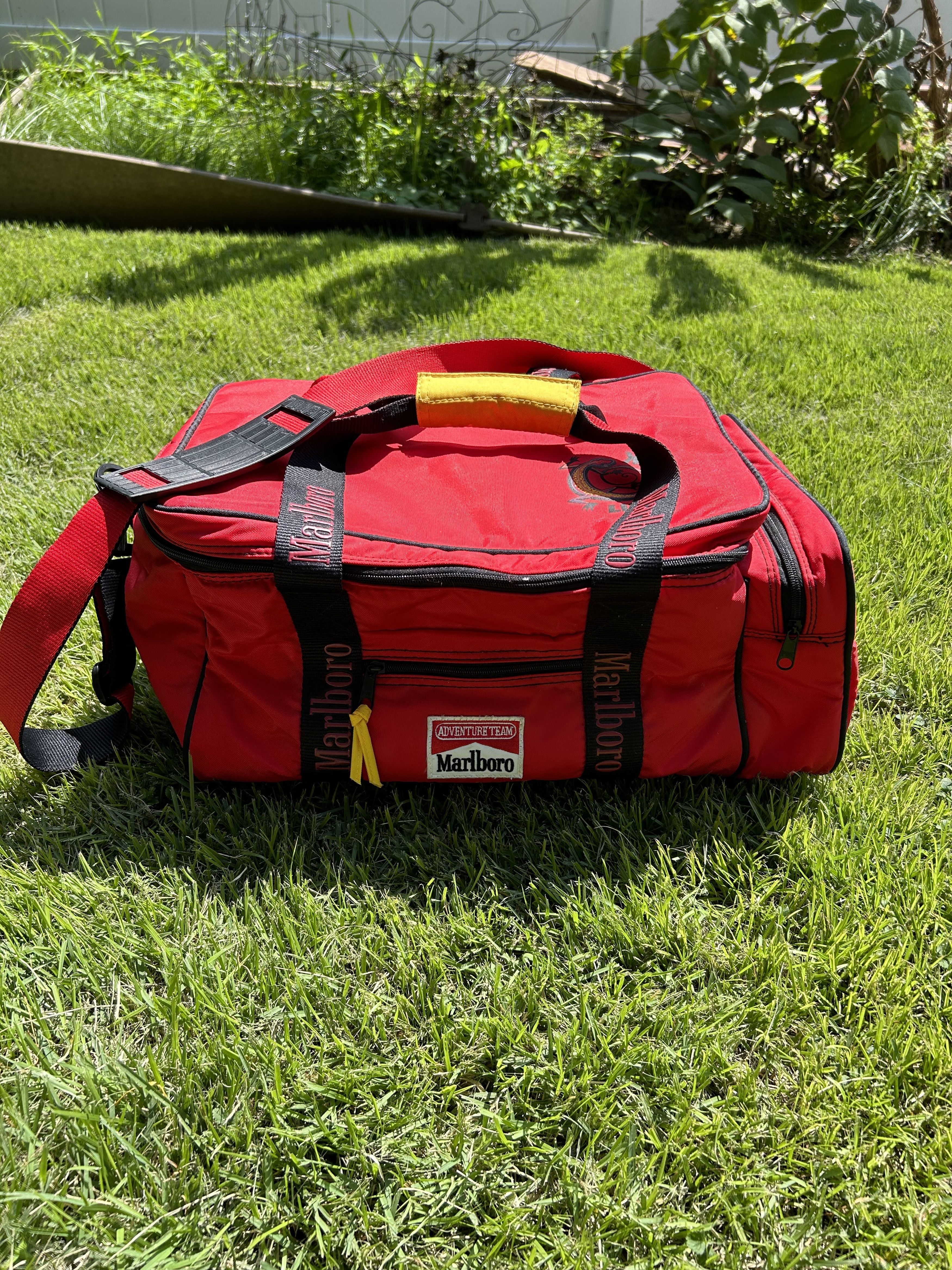 Marlboro Adventure Team x Lizard Rock Insulated Cooler Bag