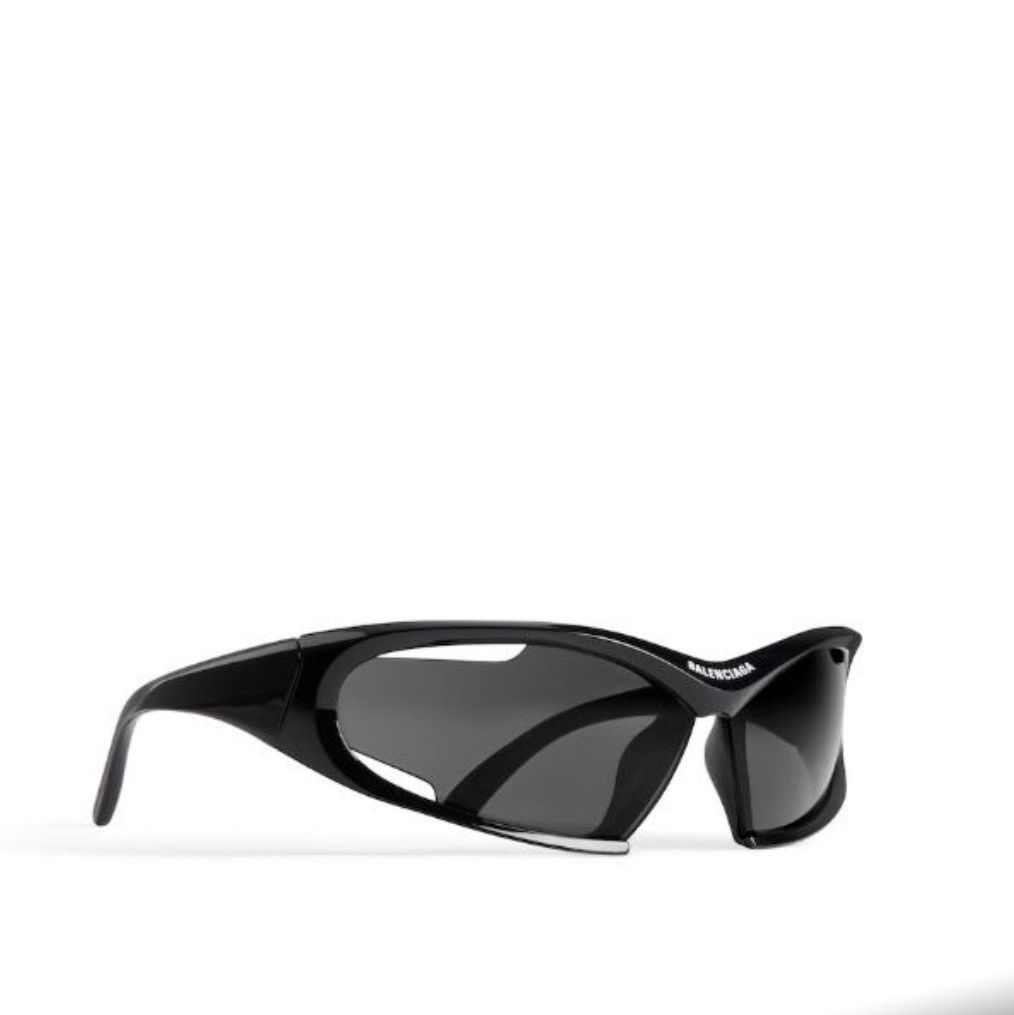 【BALENCIAGA】Under Armour Rectangle Sunglasses サングラス New: UA Rectangle Sunglasses from Balenciaga Spring25 Look
