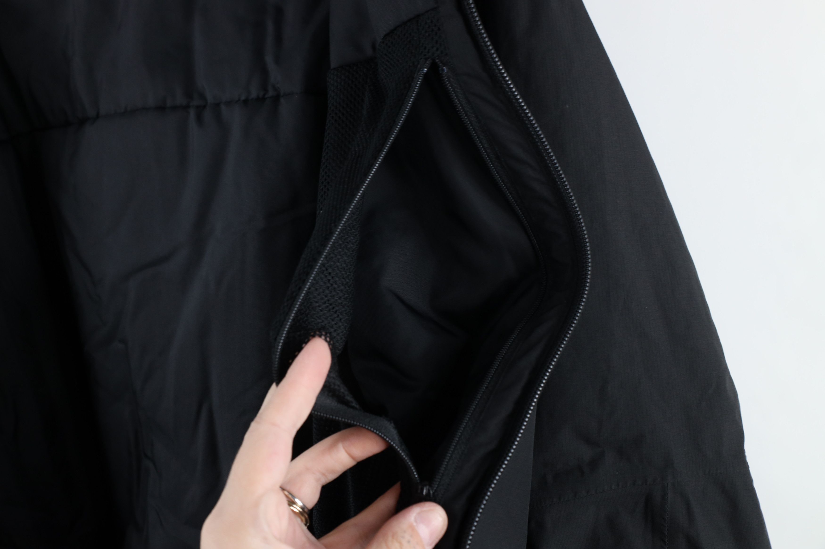Vintage Bass Pro Shops Gore Windstopper Full Zip Puffer Jacket Black Size US XL / EU 56 / 4 - 13 Thumbnail