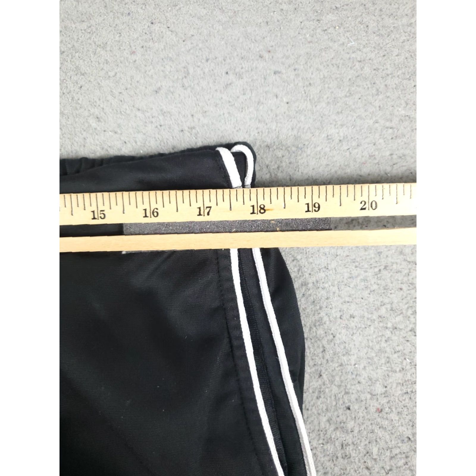 Nike Nike Pants Womens XL Black Vintage Ankle Zip Sweatpants Joggers Windbreaker Size 40" / US 18 - 3 Thumbnail