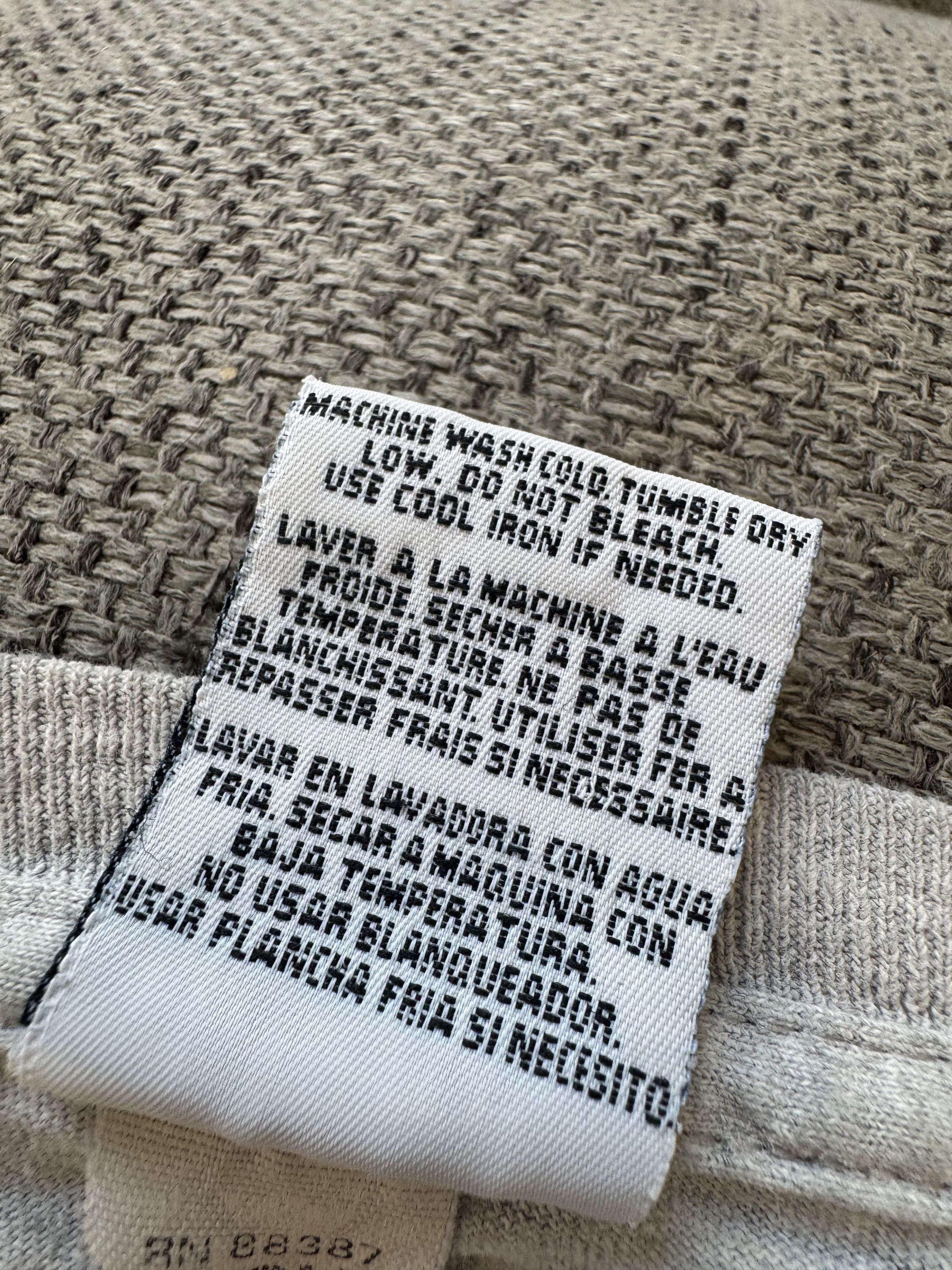 Adidas Rare Vintage Reverse Logo Tee Size US XL / EU 56 / 4 - 7 Thumbnail