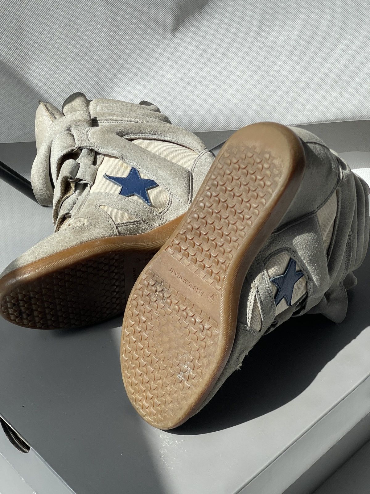 Isabel Marant Authentic Isabel Marant Etoile Bekett sneakers Suede Wedge Size US 7 / IT 37 - 11 Thumbnail