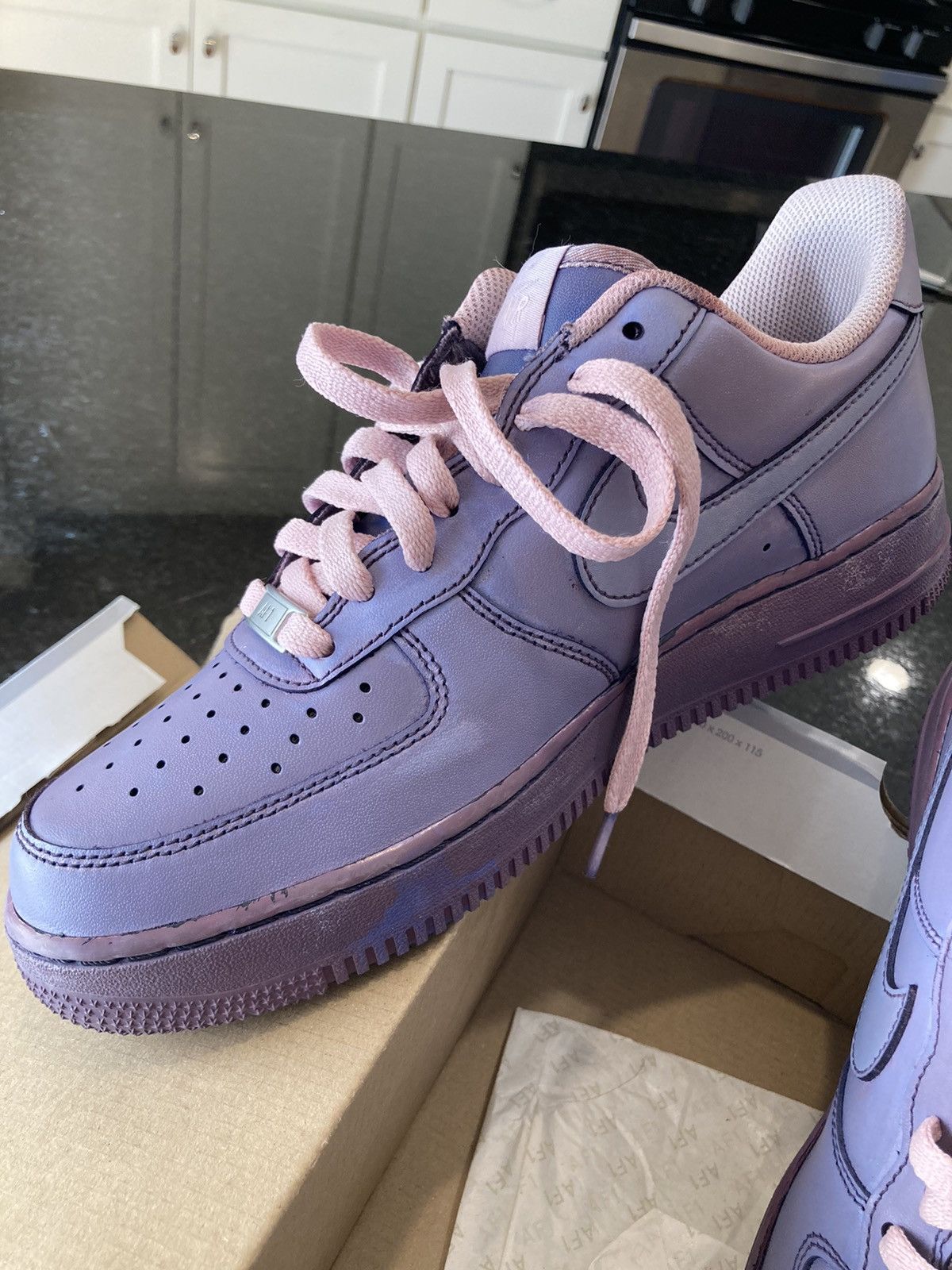 Nike AIR FORCE 1 Size US 8.5 / EU 41-42 - 8 Thumbnail