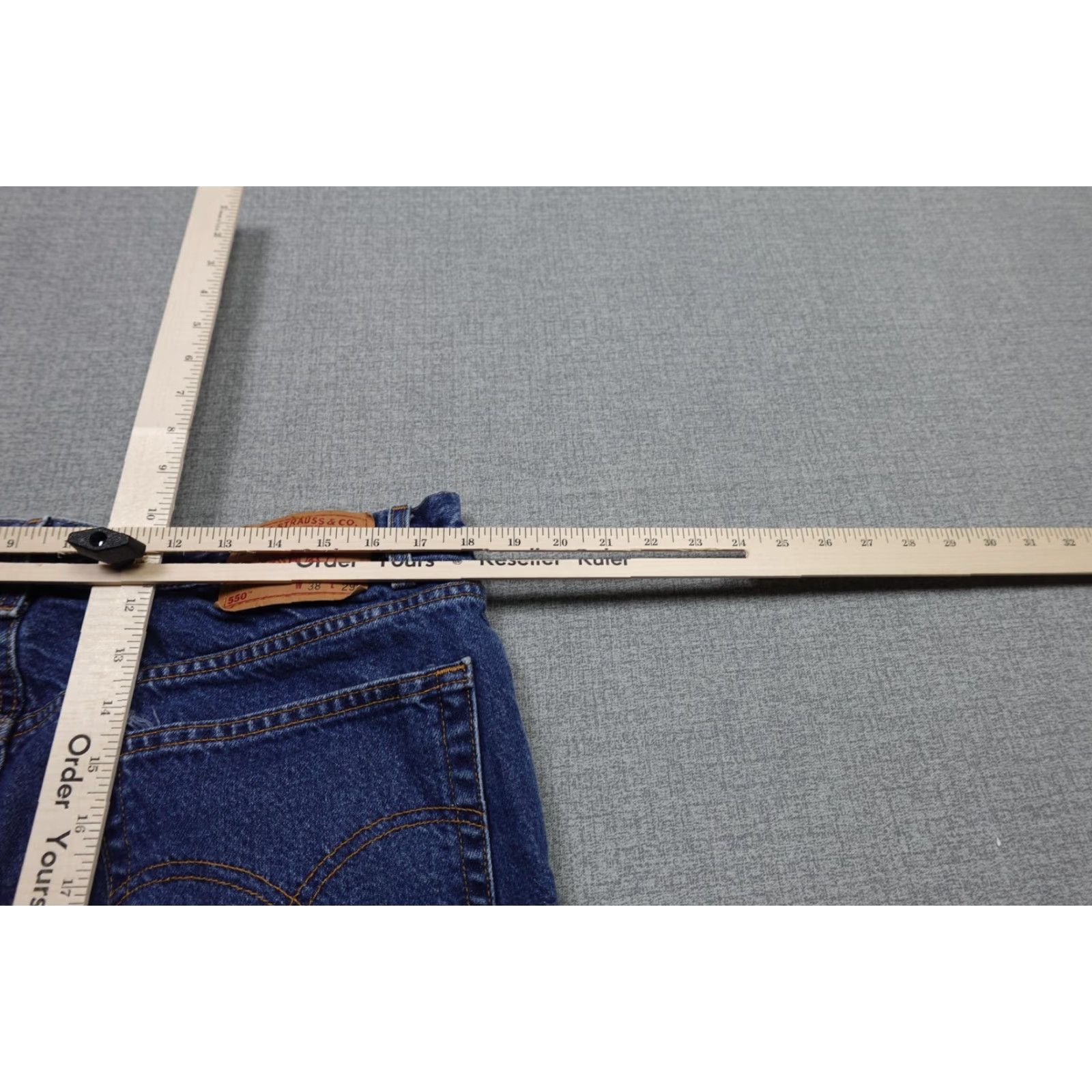 Levi's VINTAGE Levi's 550 Jeans Mens 38x29 Regular Dark Wash Blue 5-Pocket Denim Tapered Relaxed Fit Shoes? Size US 38 / EU 54 - 7 Thumbnail