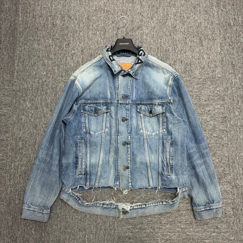 Balenciaga Balenciaga size 34 Collar embroidered letters denim jacket Size XS / US 0-2 / IT 36-38 - 1 Thumbnail