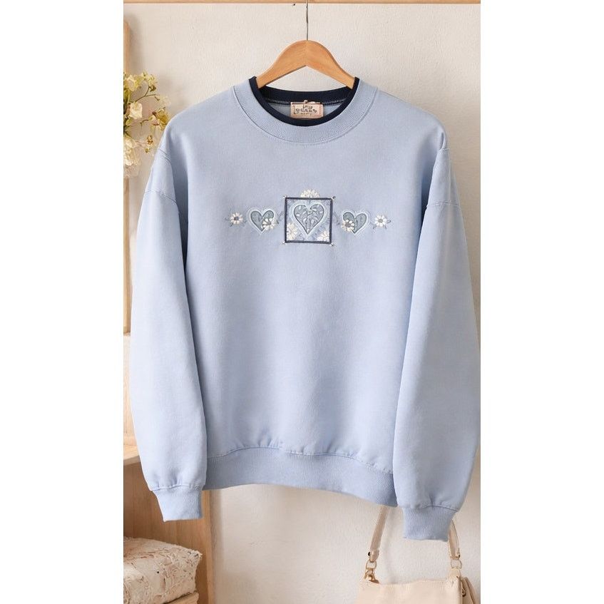 Other Vintage Top Stitch Embroidered Heart Sweatshirt Blue PetiteL Size L / US 10 / IT 46 - 4 Thumbnail