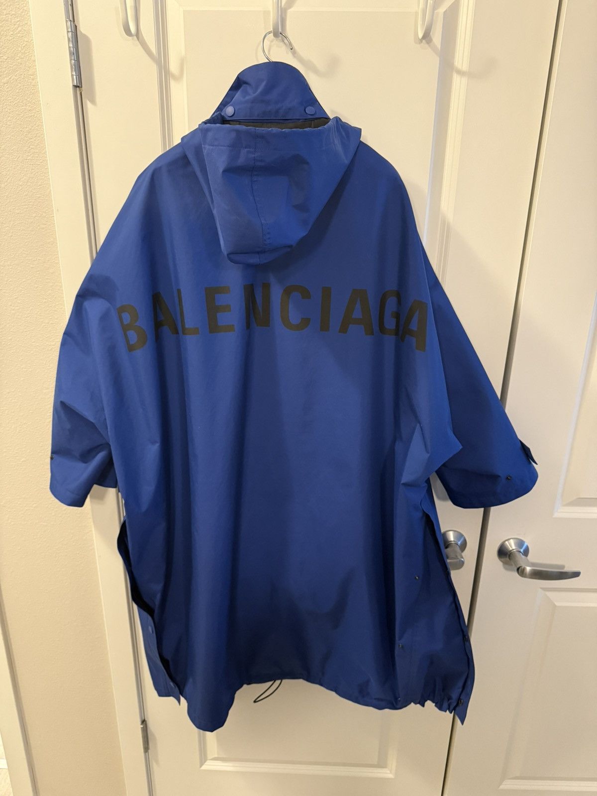 Balenciaga Balenciaga Opera Raincoat Oversized Size 38 Size XS / US 0-2 / IT 36-38 - 4 Thumbnail