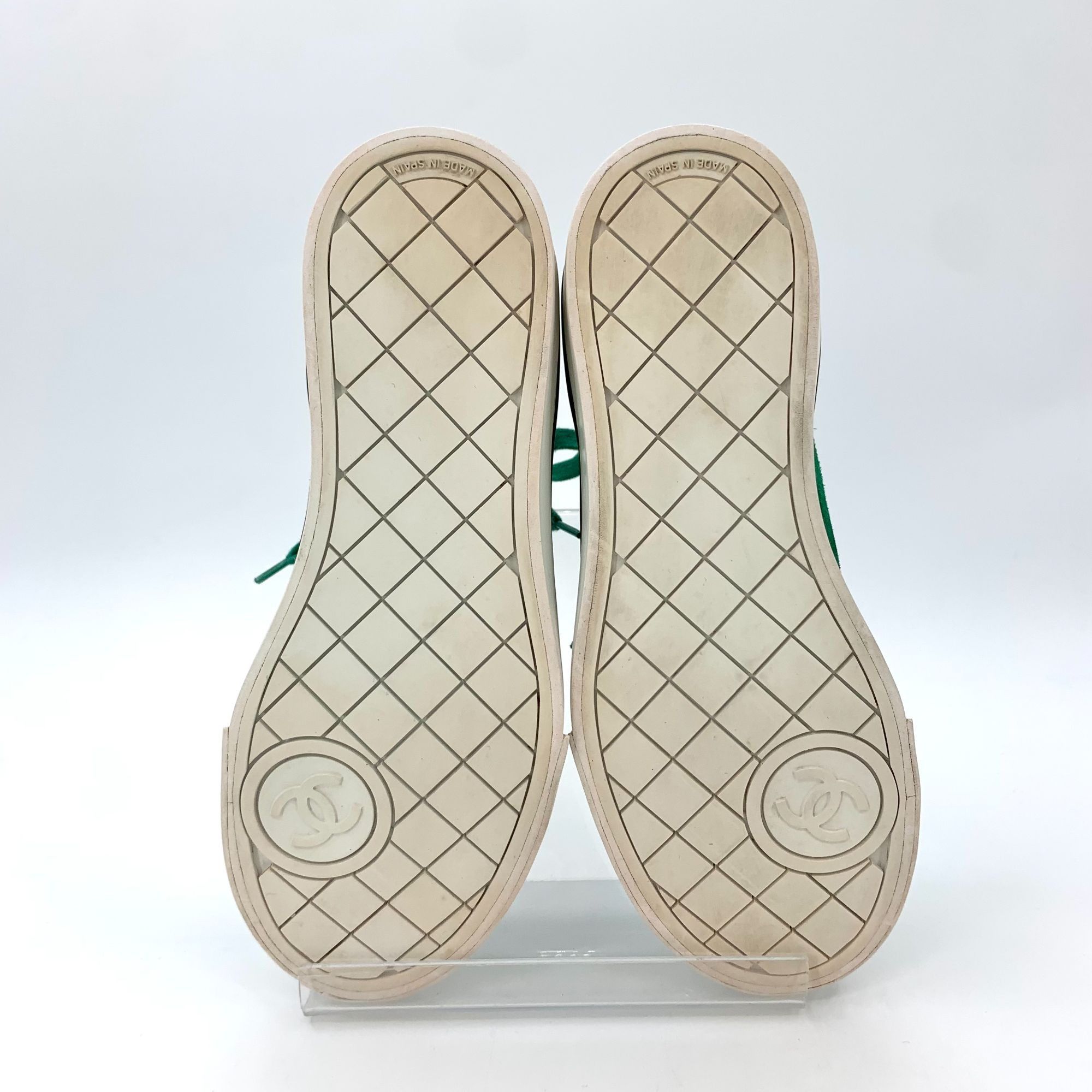 Chanel Chanel Green Suede Low-Top Sneakers With Embossed Logo Size US 5.5 / EU 38 - 5 Thumbnail