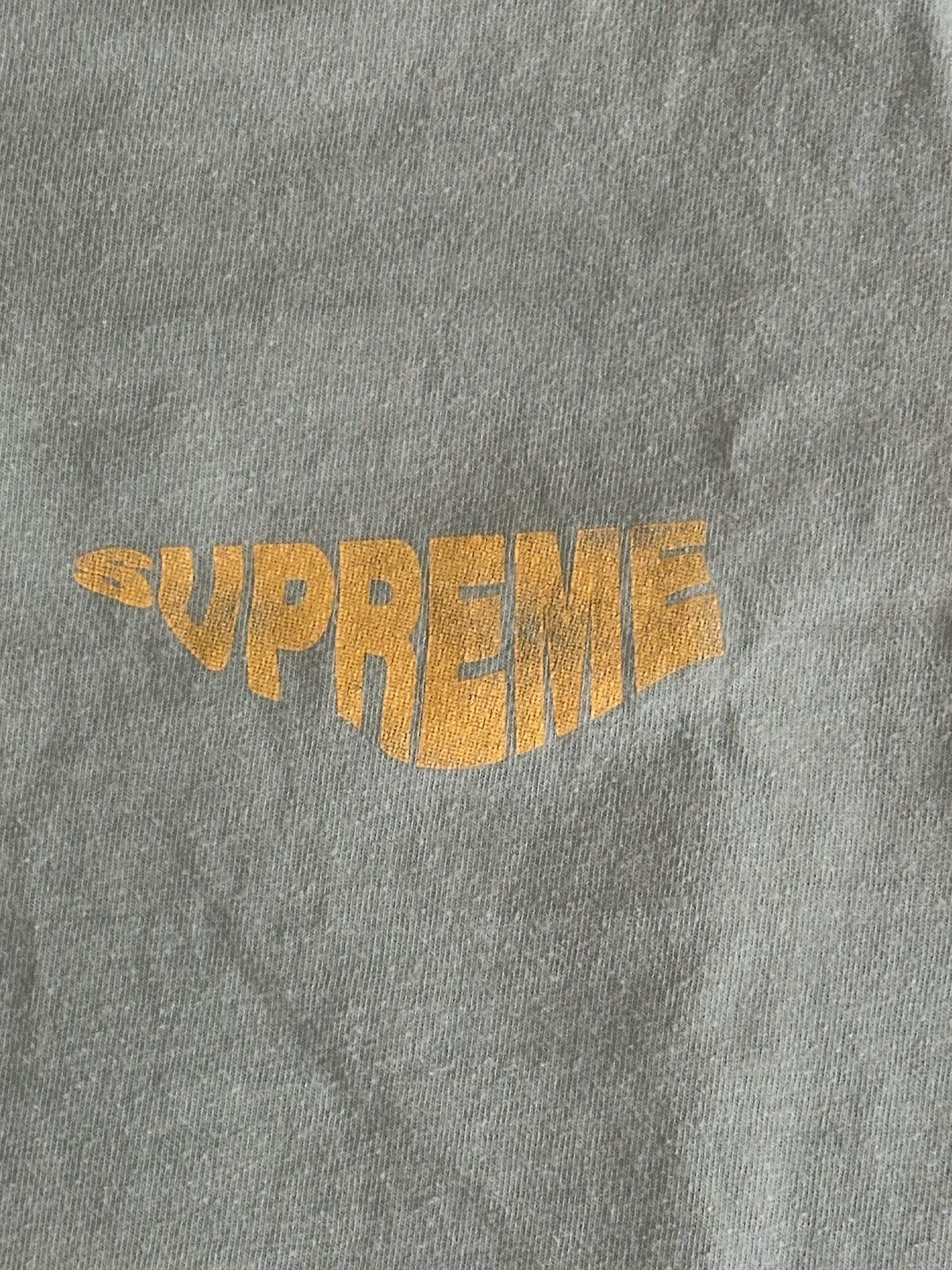 Supreme Supreme Cold World Tee Size US M / EU 48-50 / 2 - 2 Thumbnail