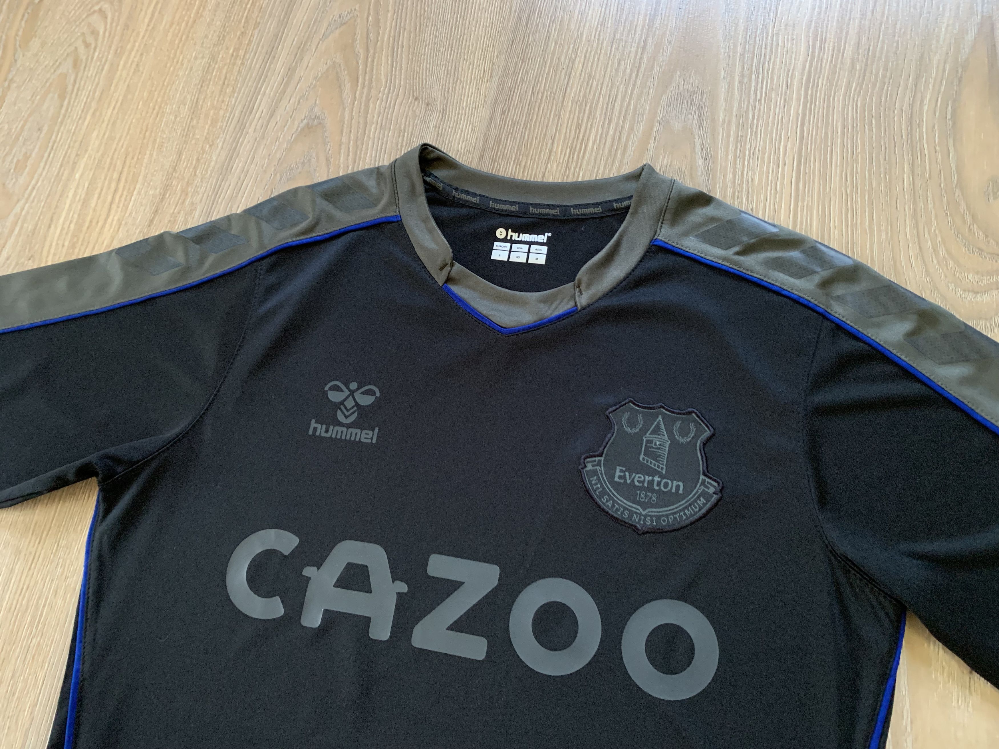 Hummel Hummel Everton FC Training Soccer Jersey 20-21 Size US XS / EU 42 / 0 - 4 Thumbnail
