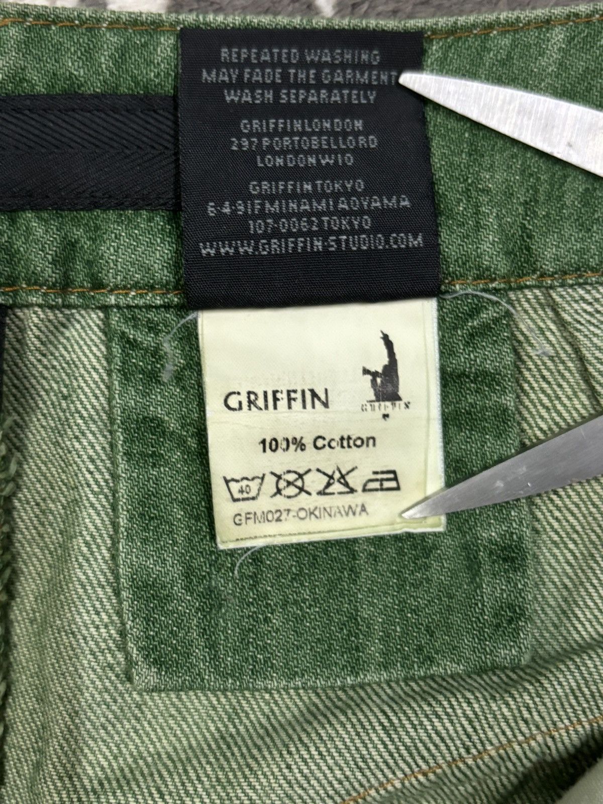 Issey Miyake Avant-Garde Griffin Studio Okinawa Faded Jeans Made in Italy Size US 31 - 23 Thumbnail