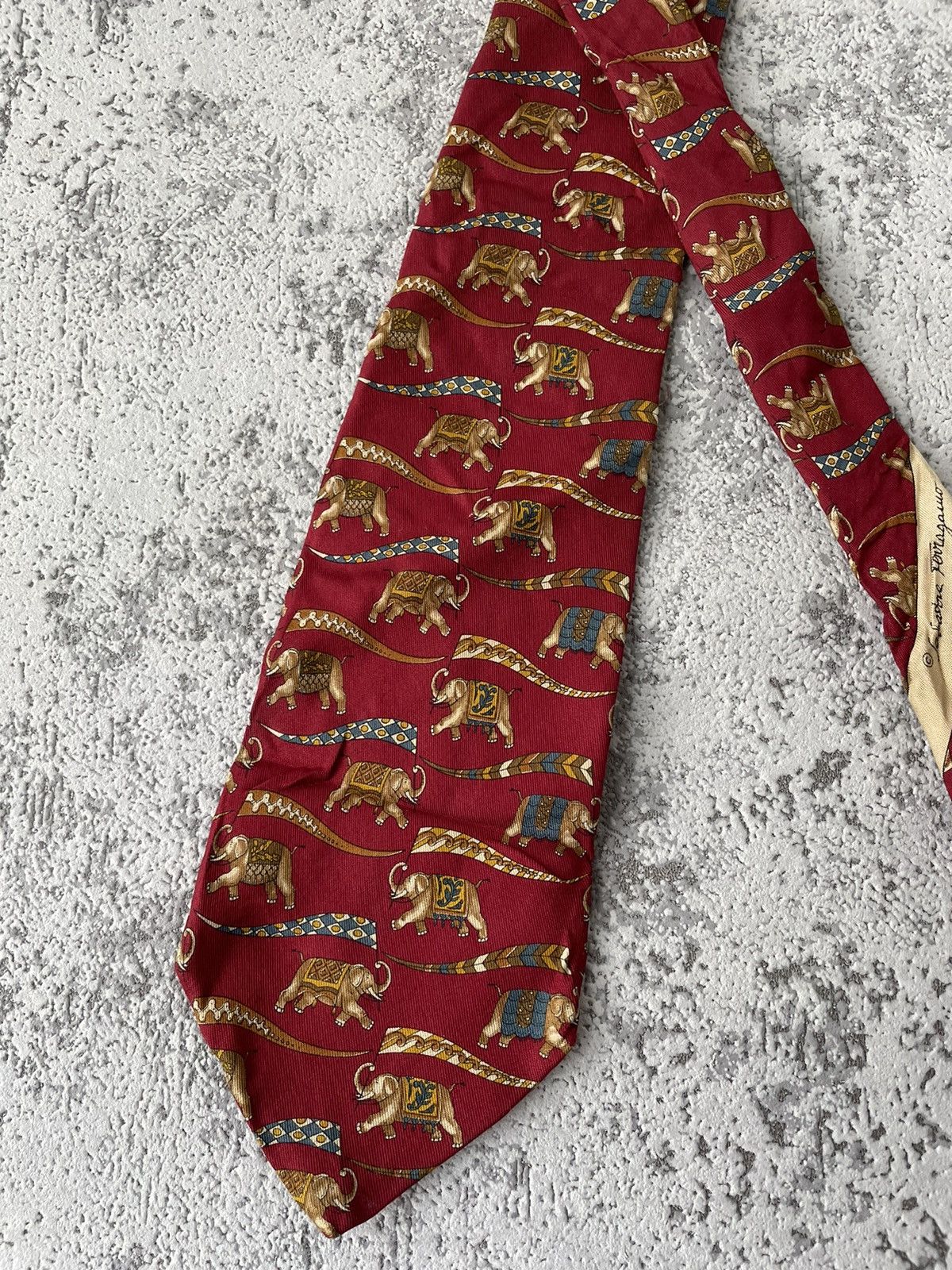 Salvatore Ferragamo × Vintage Vintage Salvatore Ferragamo Elephant Print Silk Ties Size ONE SIZE - 4 Thumbnail
