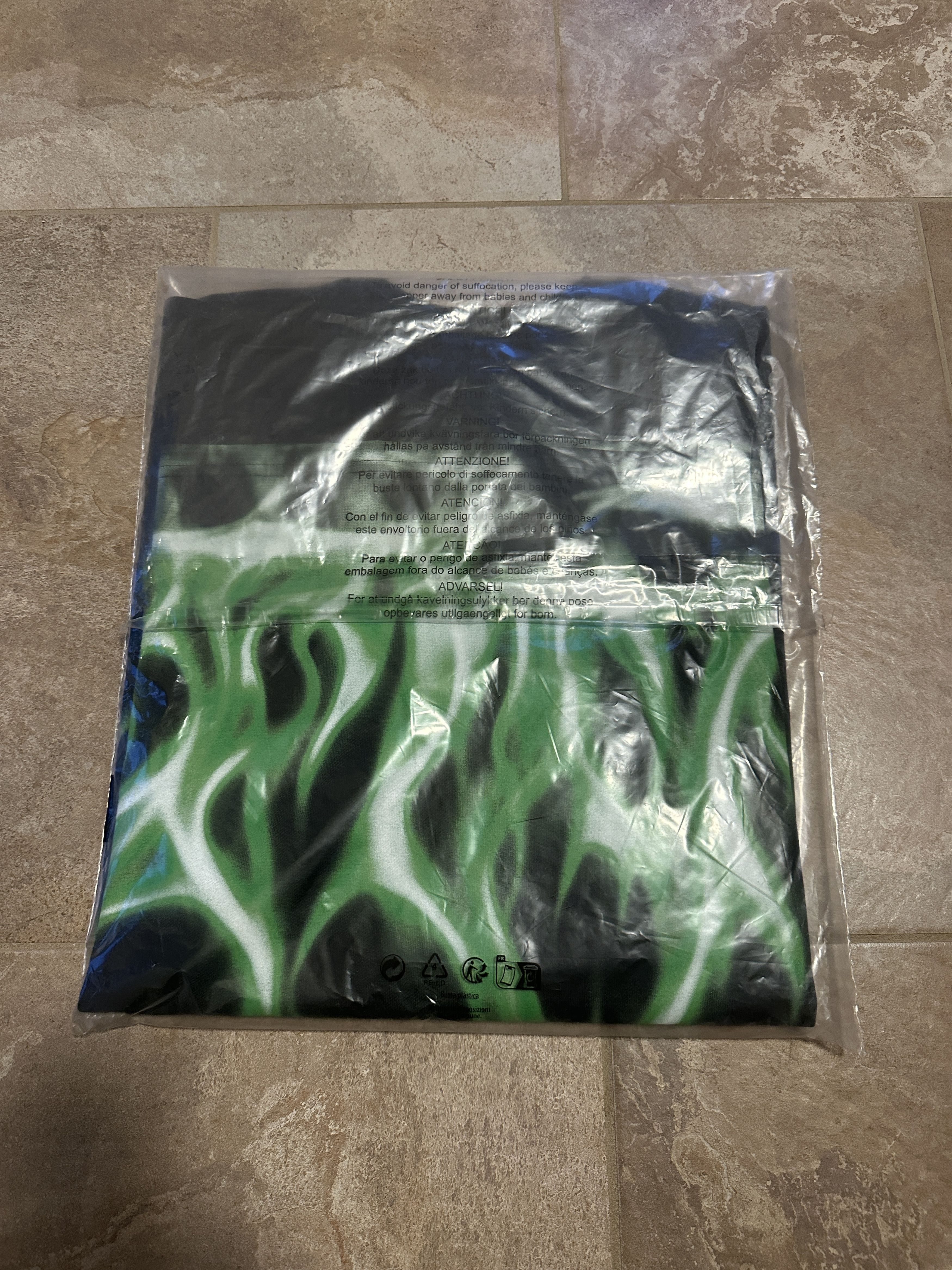PDF PDF LA FLAME LONGSLEEVE SHIRT Size US L / EU 52-54 / 3 - 4 Thumbnail