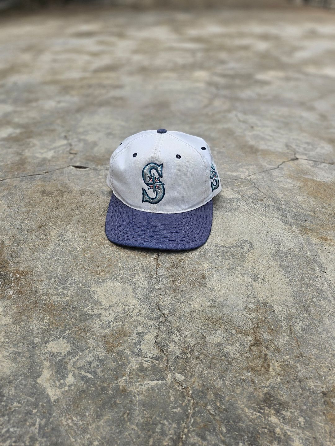 Vintage Seatlle Mariners MLB Vintage hat Size ONE SIZE - 3 Thumbnail
