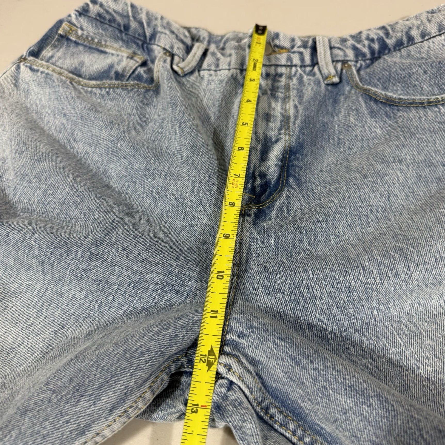 Good American Good American Jeans Womens 12/31 Light Blue 951 GNDU999T - Jeans, Blue, Cotton Blend, Straight, Regular, ZIP closure, Denim, 12/31, Womens, Light Wash Size 34" / US 12 / IT 48 - 5 Thumbnail
