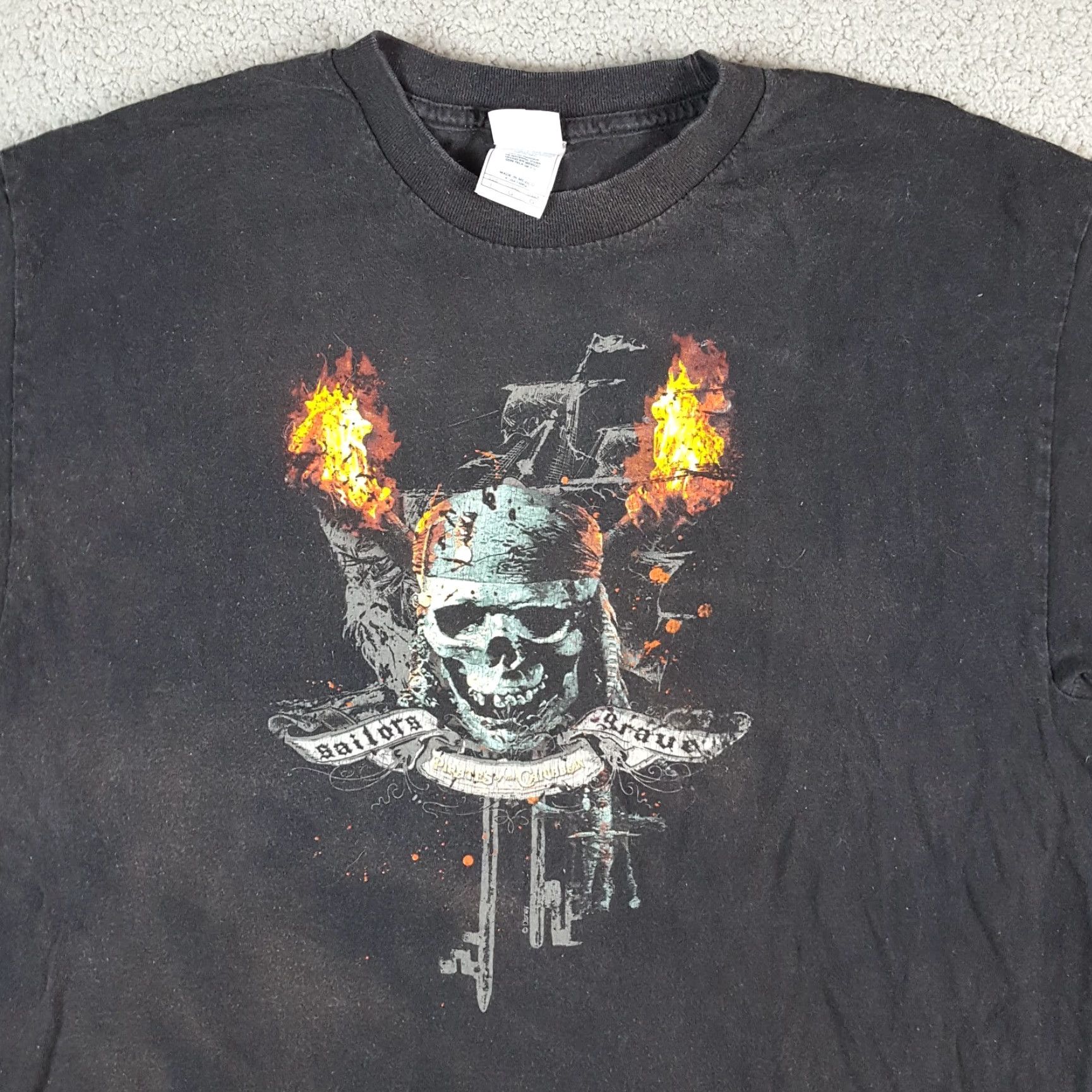 Vintage VINTAGE Pirates Of The Caribbean T-Shirt Men L Black 2000s Promo Y2K Grunge 90s Vintage Shirt Size US L / EU 52-54 / 3 - 2 Thumbnail