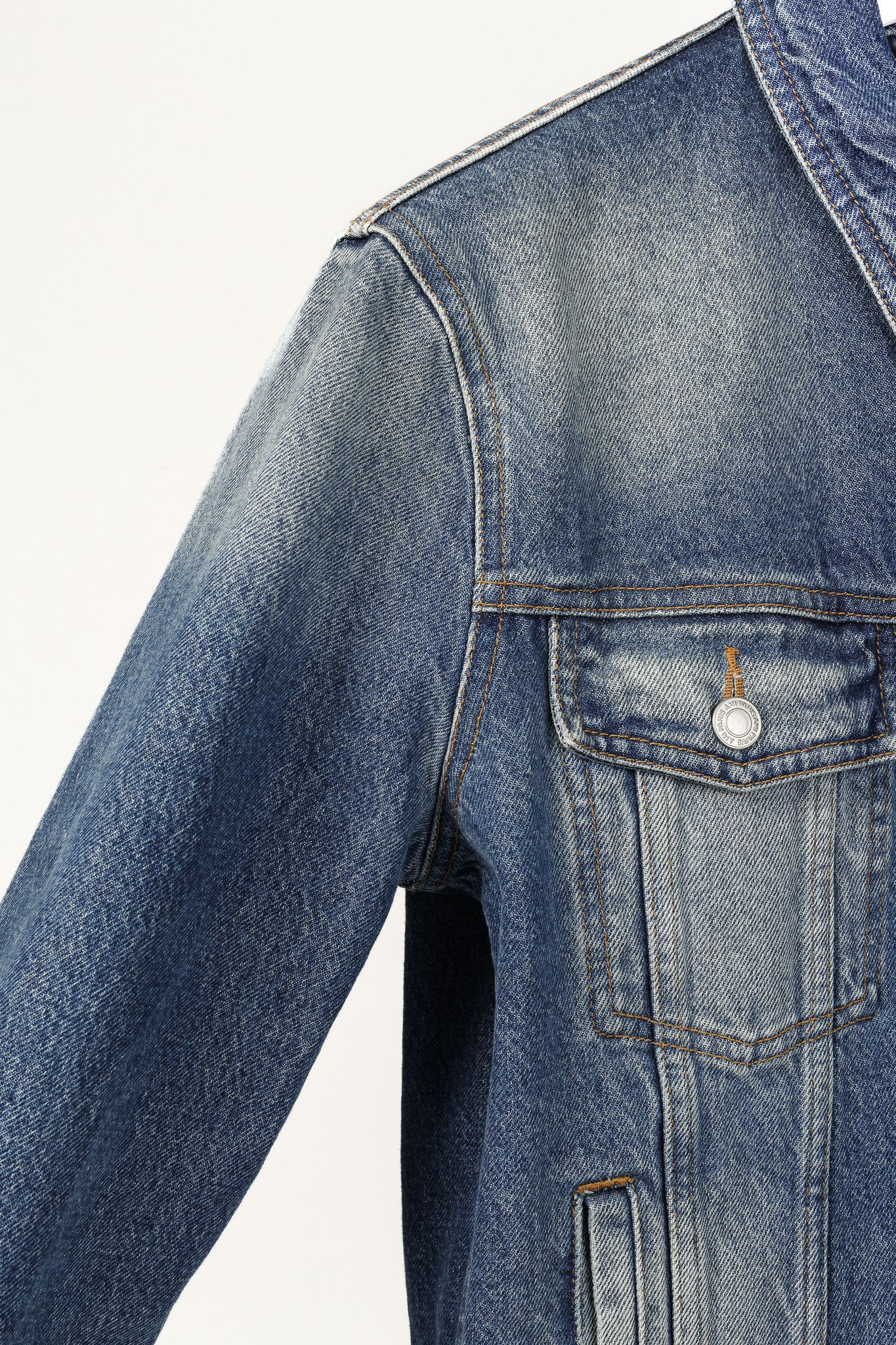AMI AMI "Used Blue" Weathered Patch-Pocket Denim Jacket Size US S / EU 44-46 / 1 - 5 Thumbnail