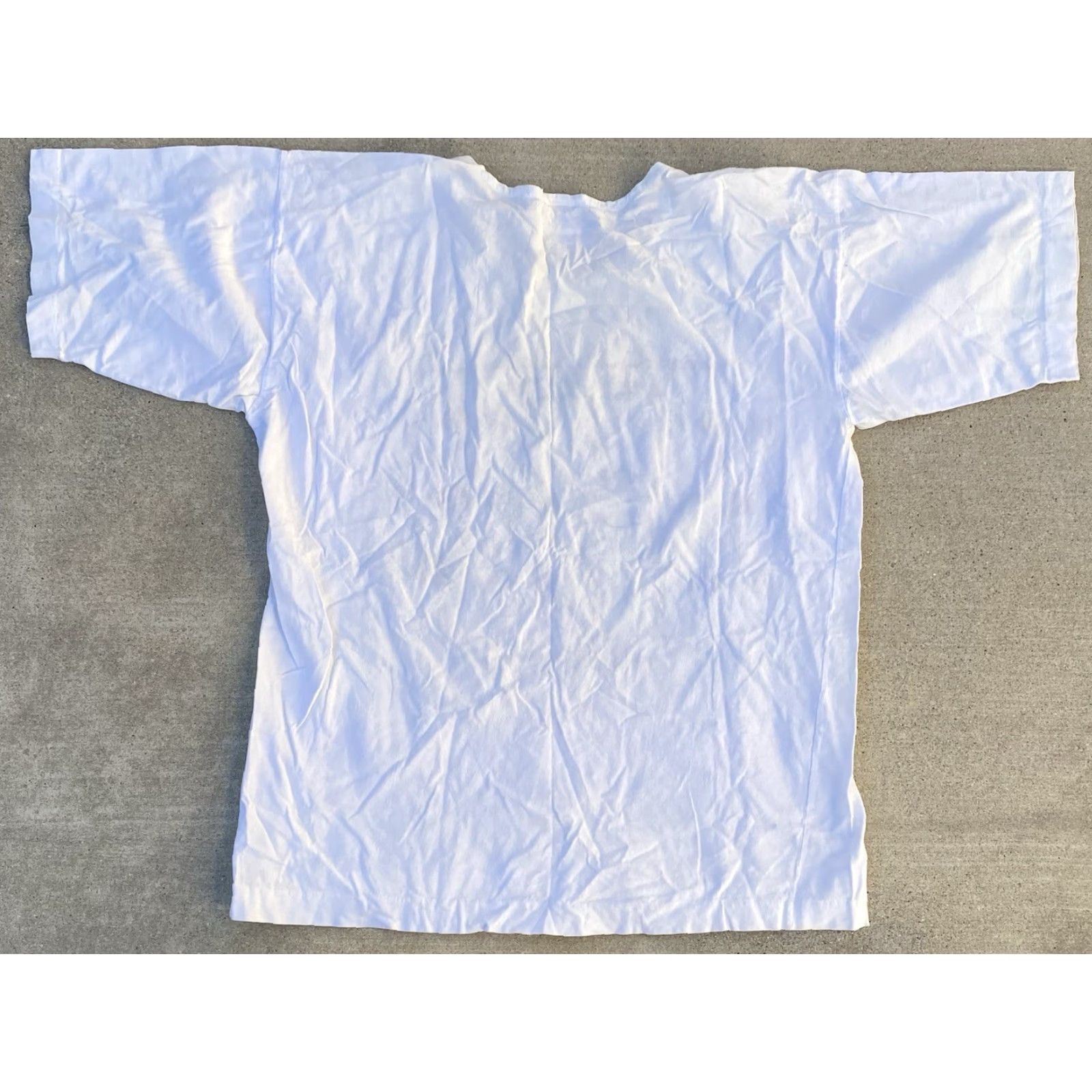 Vintage VINTAGE KAN-DO T-Shirt Graphic Print Tee White 1980s 70s Abstract Art Short Sleeve L Mens Vintage Graphic Print Tee Size US L / EU 52-54 / 3 - 4 Thumbnail