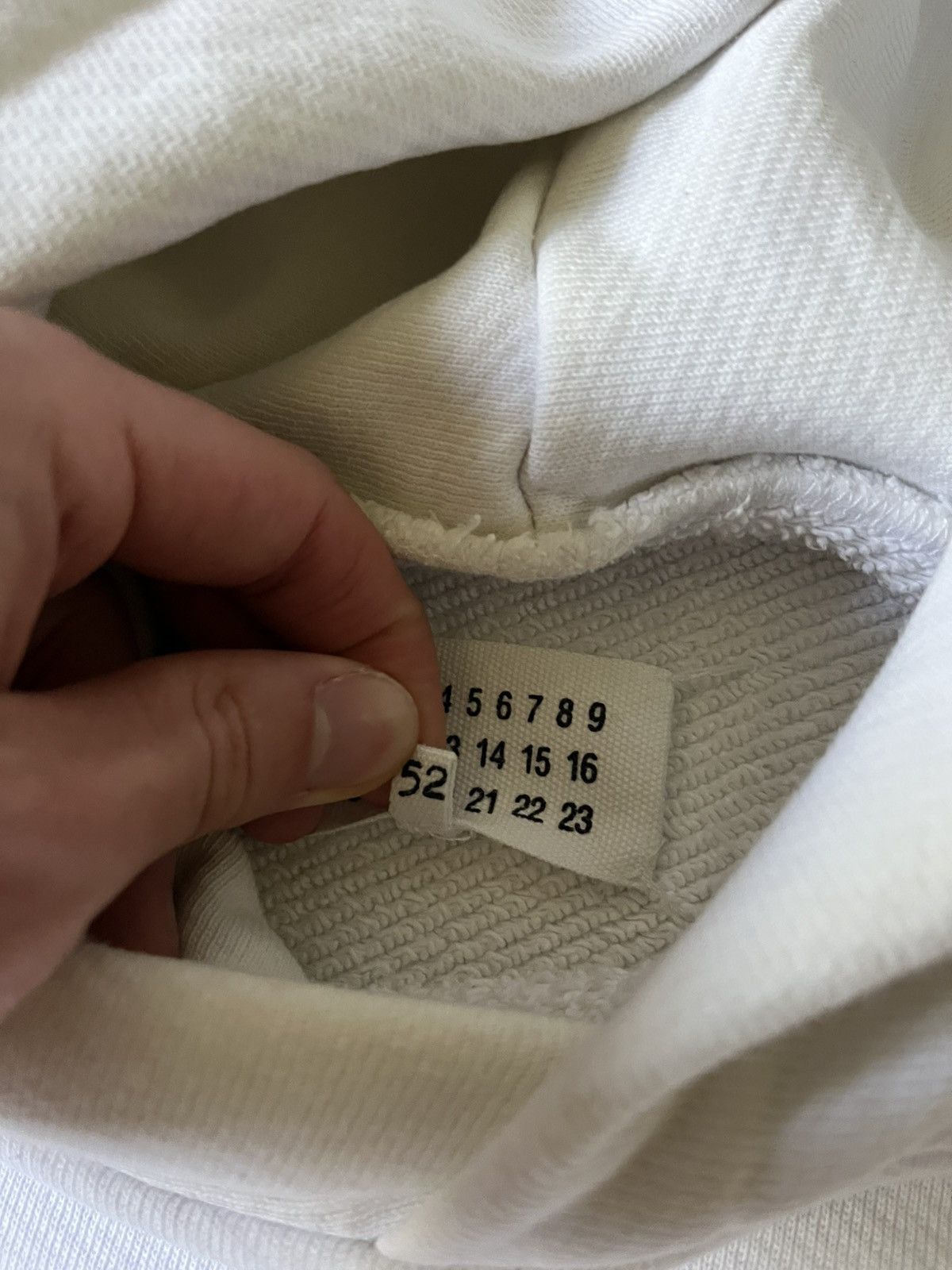 Maison Margiela Maison Margiela A/W 20 upside down oversized white hoodie Size US L / EU 52-54 / 3 - 18 Thumbnail