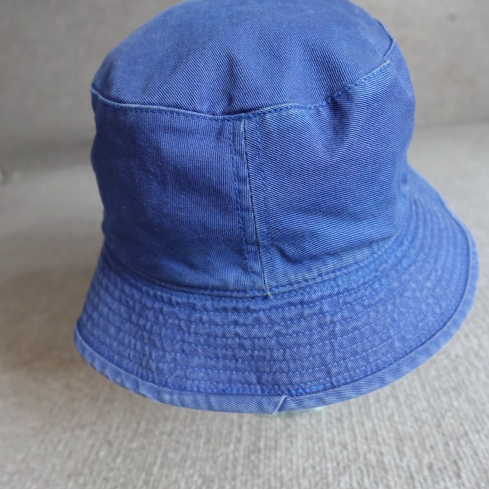 Nike VINTAGE Nike Bucket Hat Duke University Blue Devils Reversible Hat Men One Size Blue University 90s? Size ONE SIZE - 2 Thumbnail