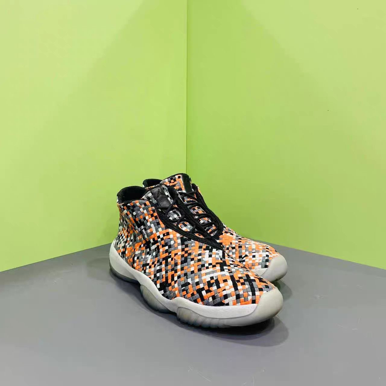 Jordan Brand Air Jordan Future "Multicolor" K15 Size US 11.5 / EU 44-45 - 3 Thumbnail