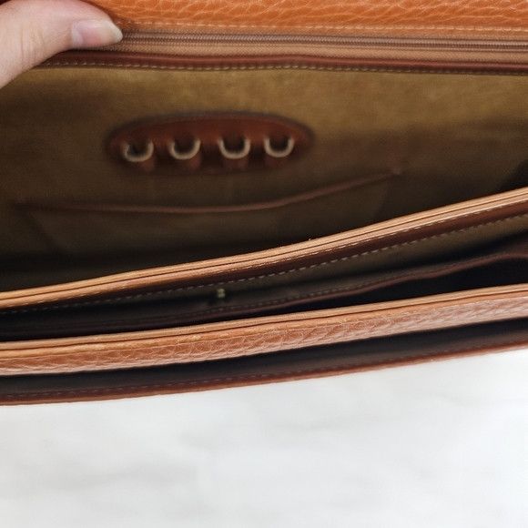 Dooney & Bourke Vintage Dooney & Bourke camel brown leather folio briefcase Size ONE SIZE - 16 Thumbnail
