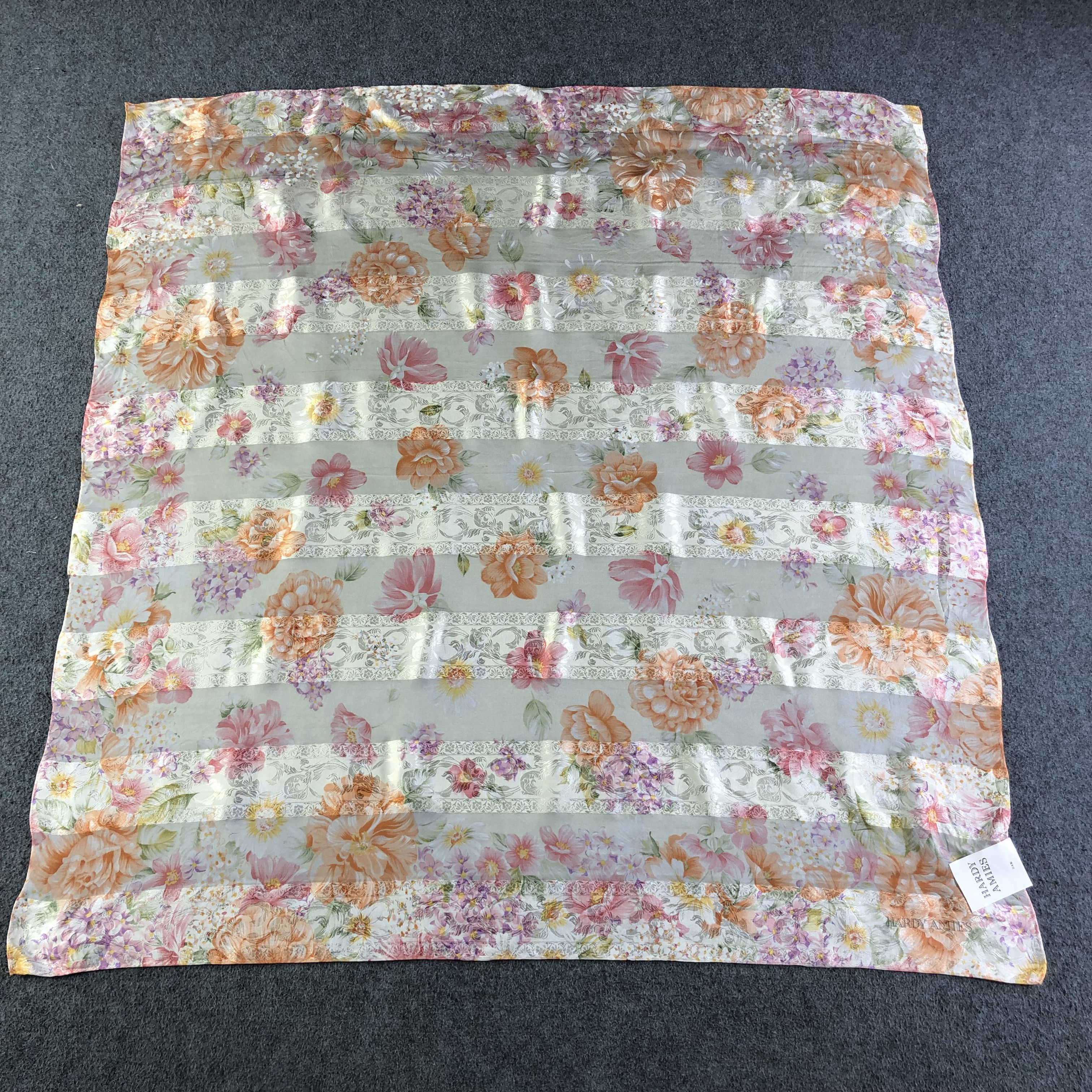Hardy Amies Hardy Amies Floral Silk Scarf M964 Size ONE SIZE - 1 Thumbnail