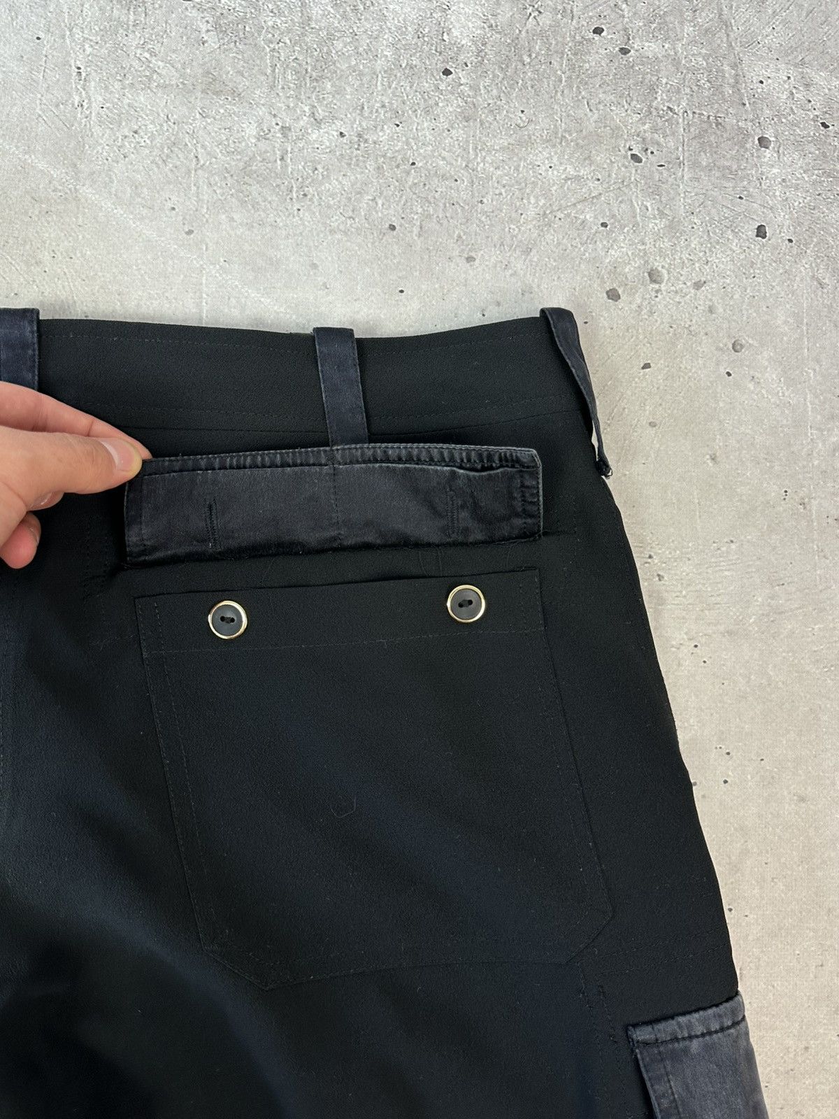 Matthew Williamson Matthew Williamson Black Cargo Silk Details Women’s Shorts Size 28" / US 6 / IT 42 - 10 Thumbnail